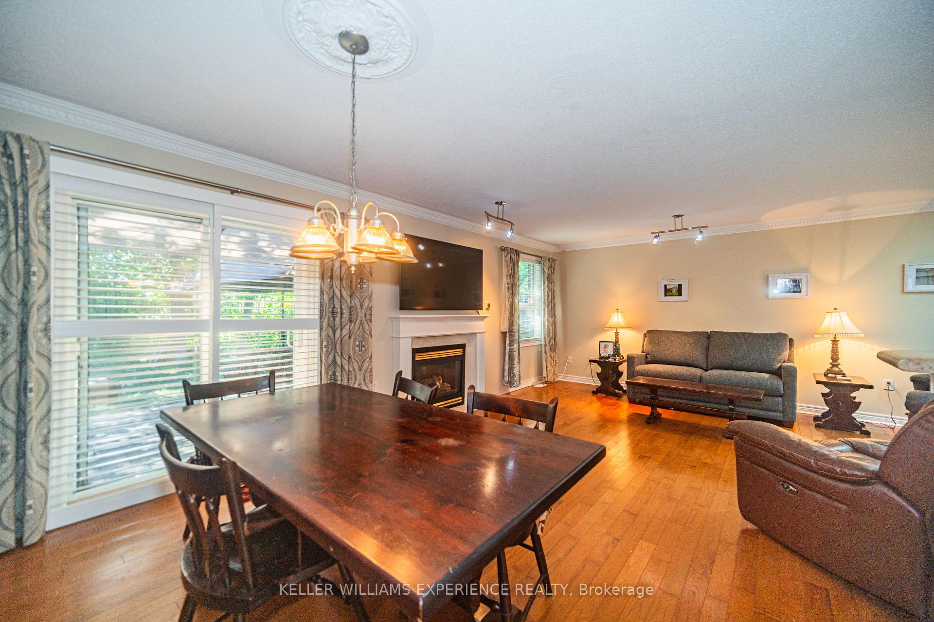 Photo 10 of 8 Kell Place, Barrie, Innis-Shore — HOMEH