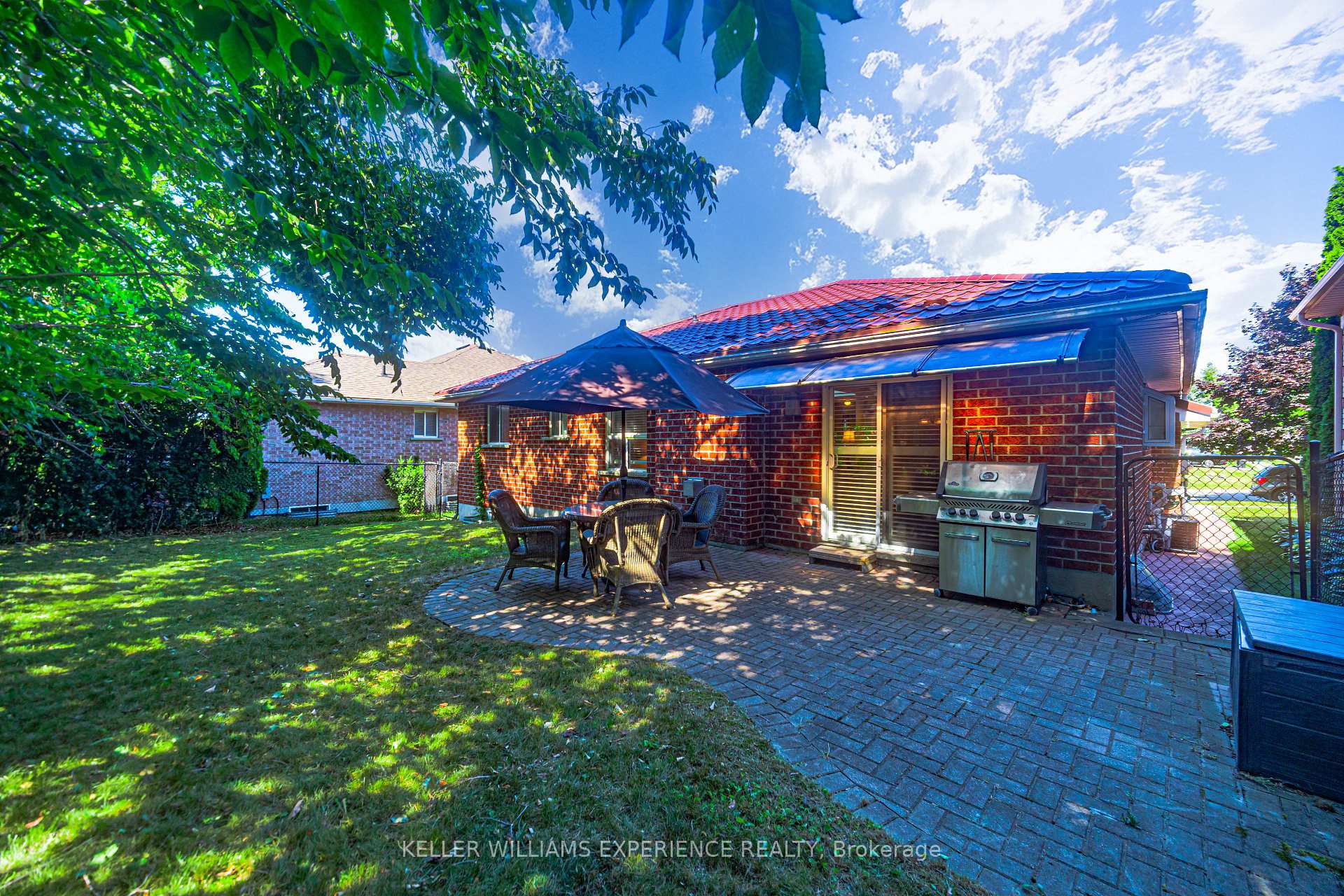 Photo 26 of 8 Kell Place, Barrie, Innis-Shore — HOMEH