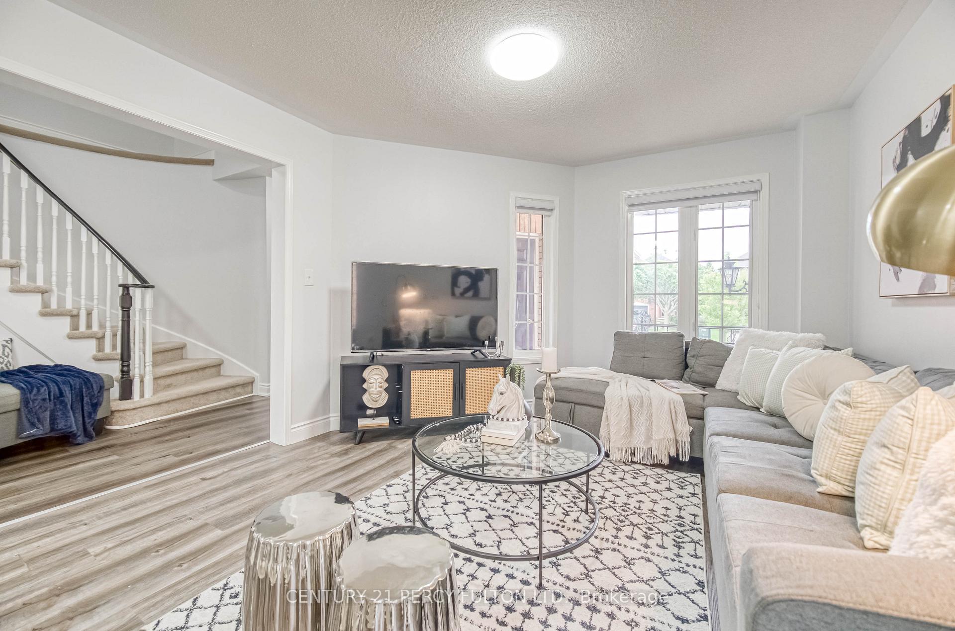 Photo 19 of 177 Wilkins Crescent, Clarington, Courtice — HOMEH