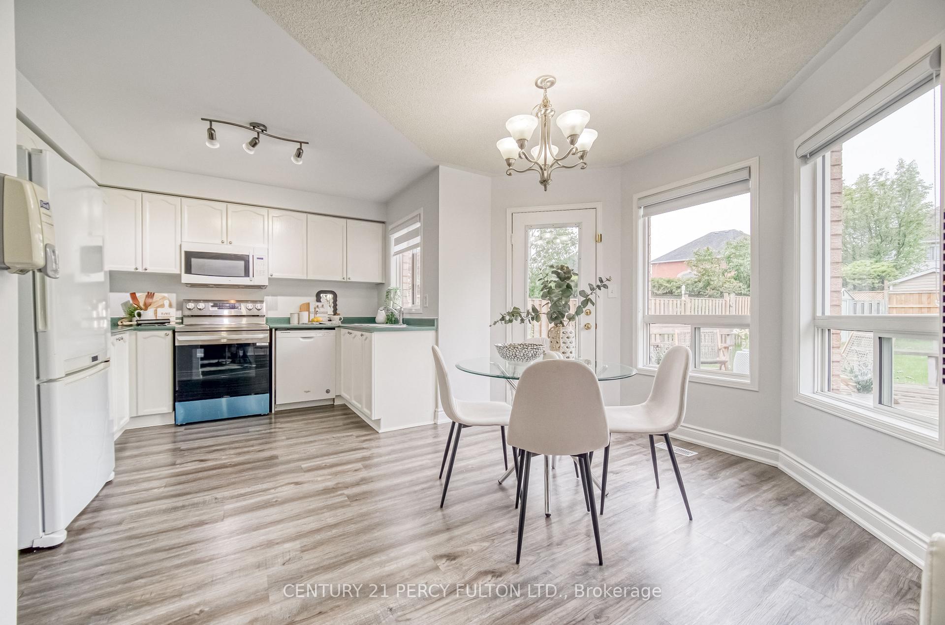 Photo 8 of 177 Wilkins Crescent, Clarington, Courtice — HOMEH