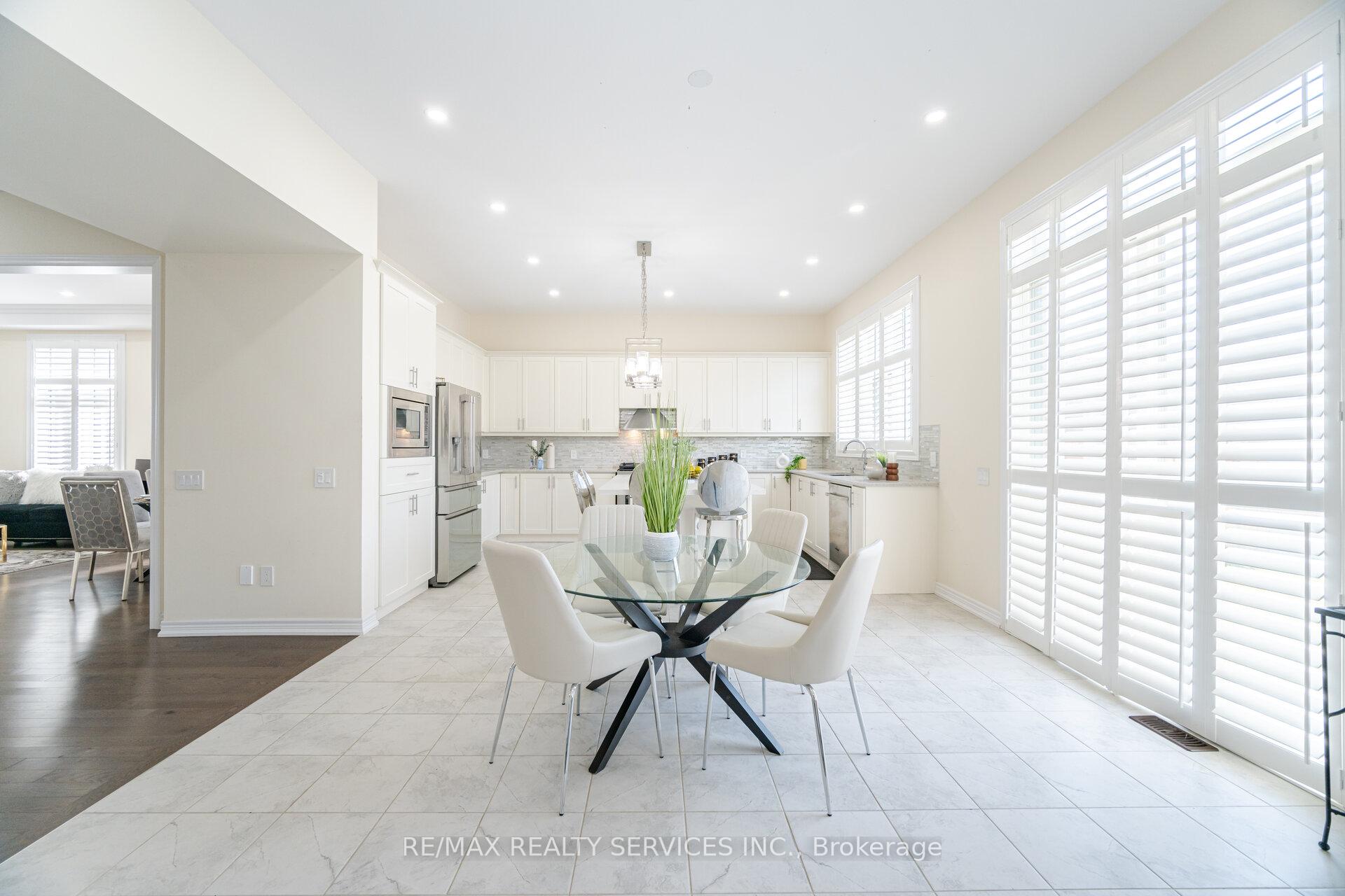 Photo 5 of 32 Albert Spencer Avenue, Caledon, Caledon East — HOMEH
