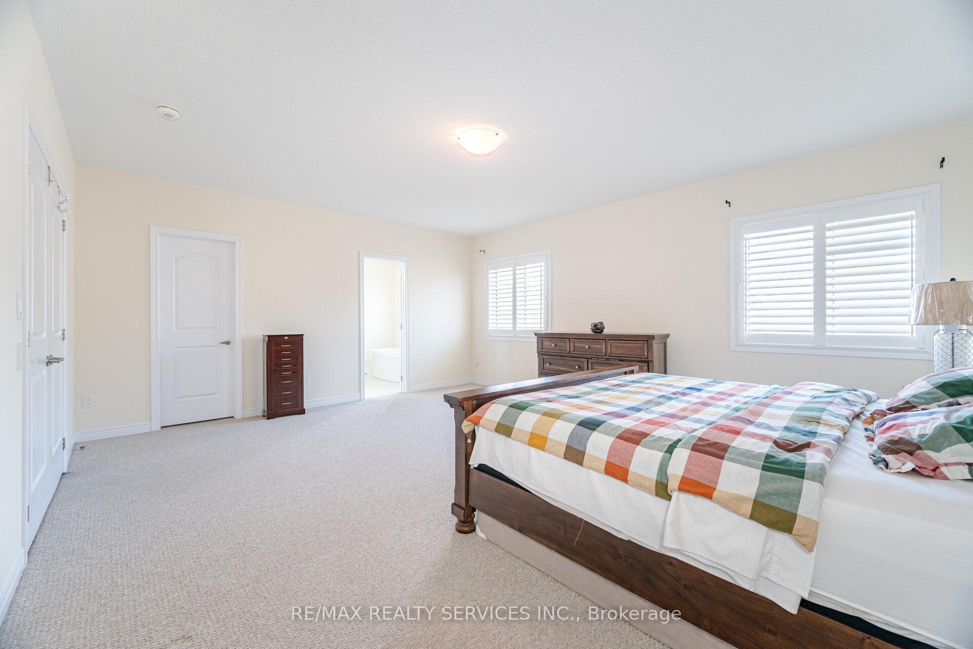 Photo 37 of 32 Albert Spencer Avenue, Caledon, Caledon East — HOMEH