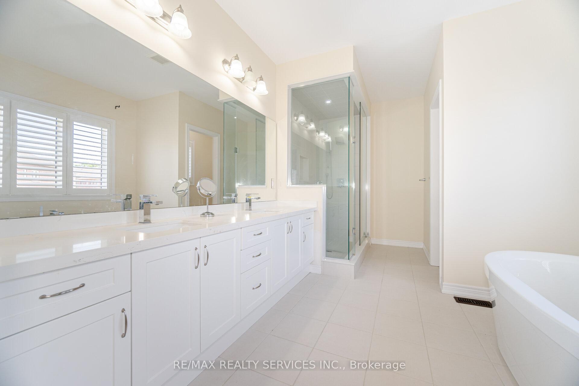 Photo 14 of 32 Albert Spencer Avenue, Caledon, Caledon East — HOMEH