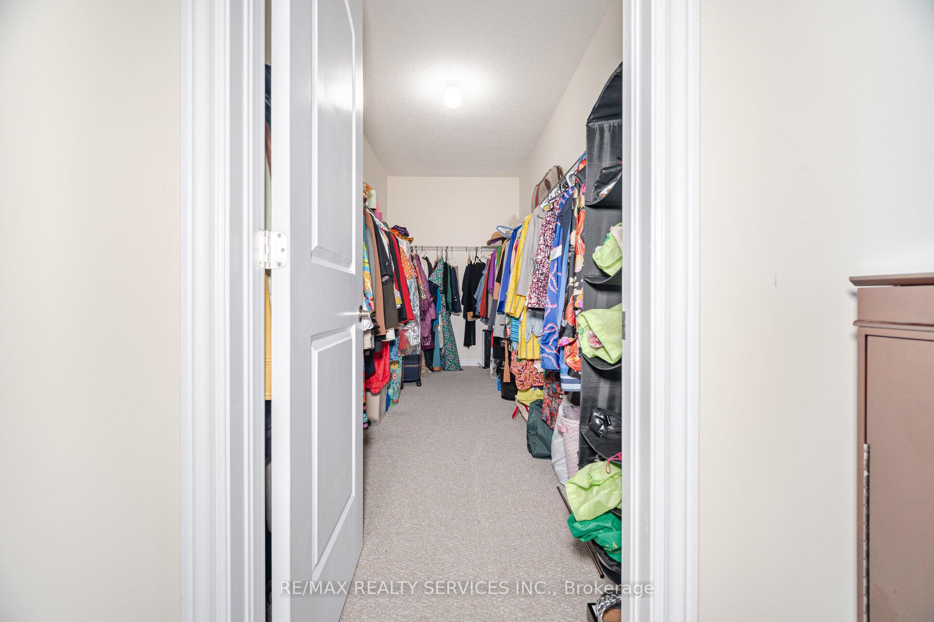 Photo 33 of 32 Albert Spencer Avenue, Caledon, Caledon East — HOMEH