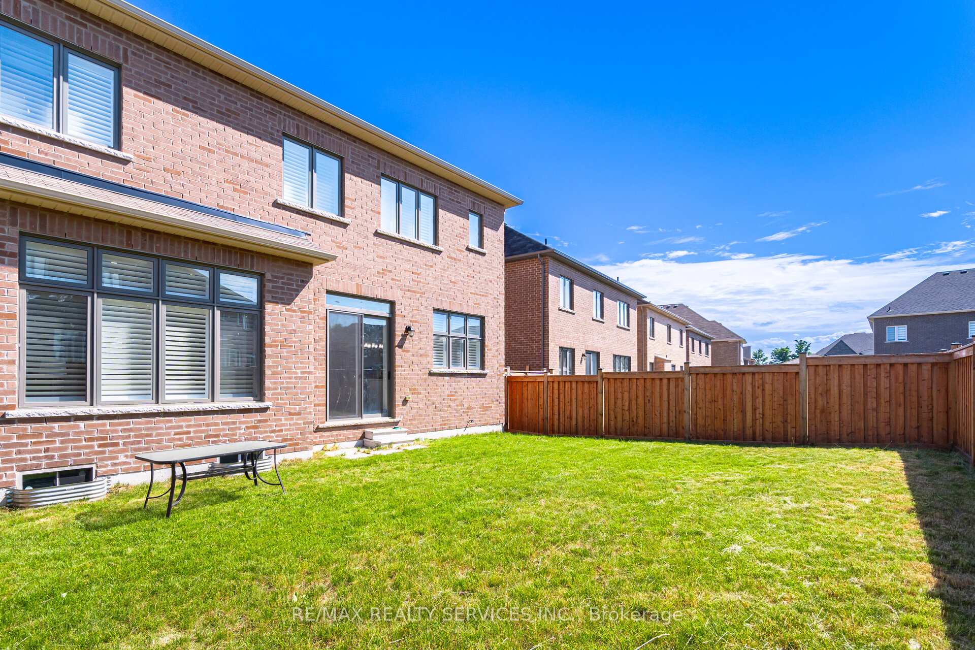 Photo 41 of 32 Albert Spencer Avenue, Caledon, Caledon East — HOMEH
