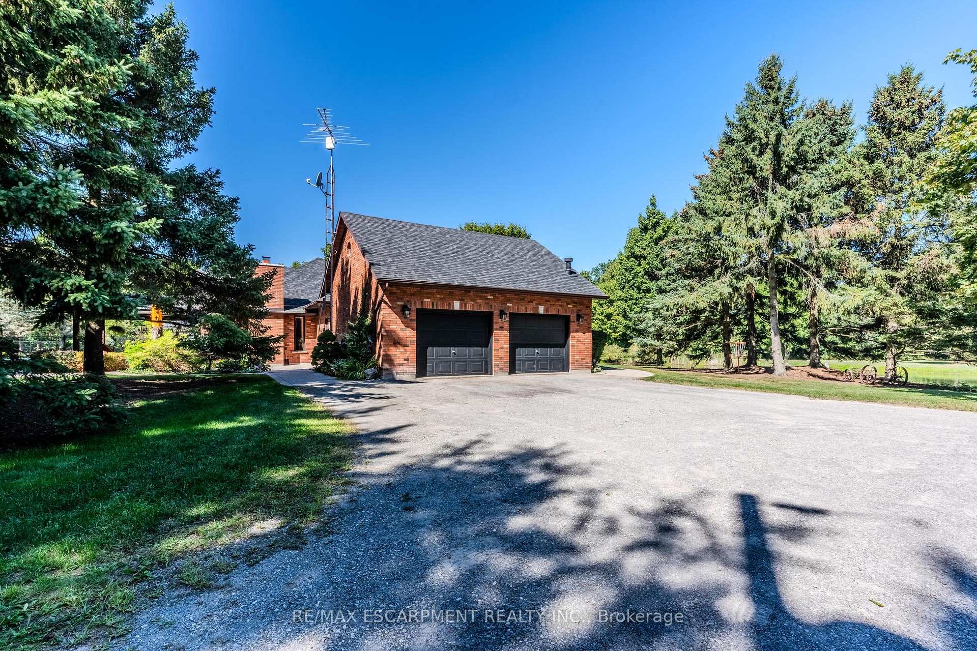 Photo 3 of 4165 Kirk Road, Hamilton, Rural Glanbrook — HOMEH
