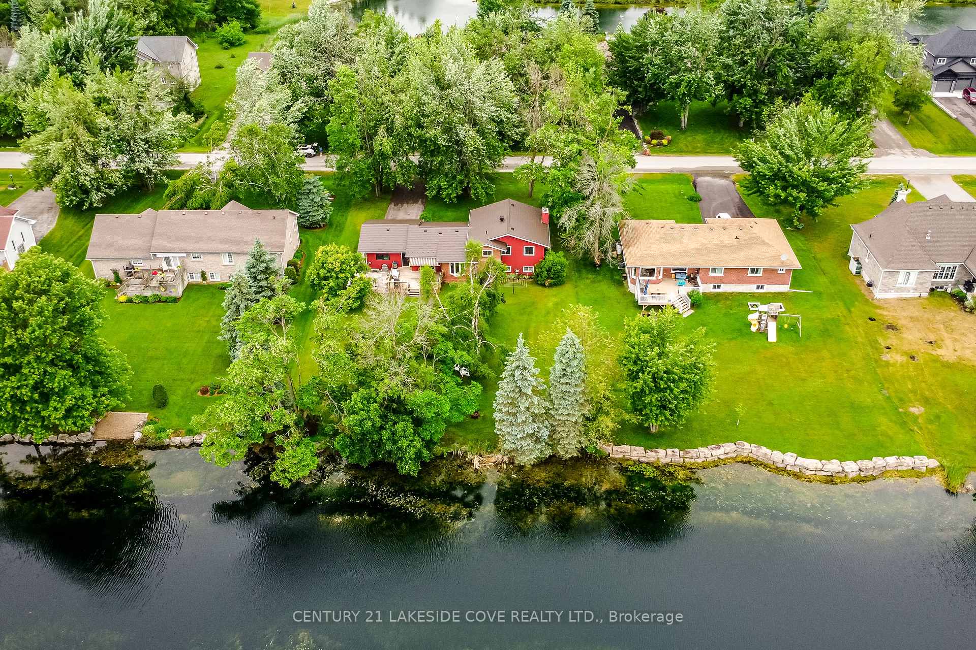 Photo 4 of 211 Bayshore Drive, Ramara, Brechin — HOMEH