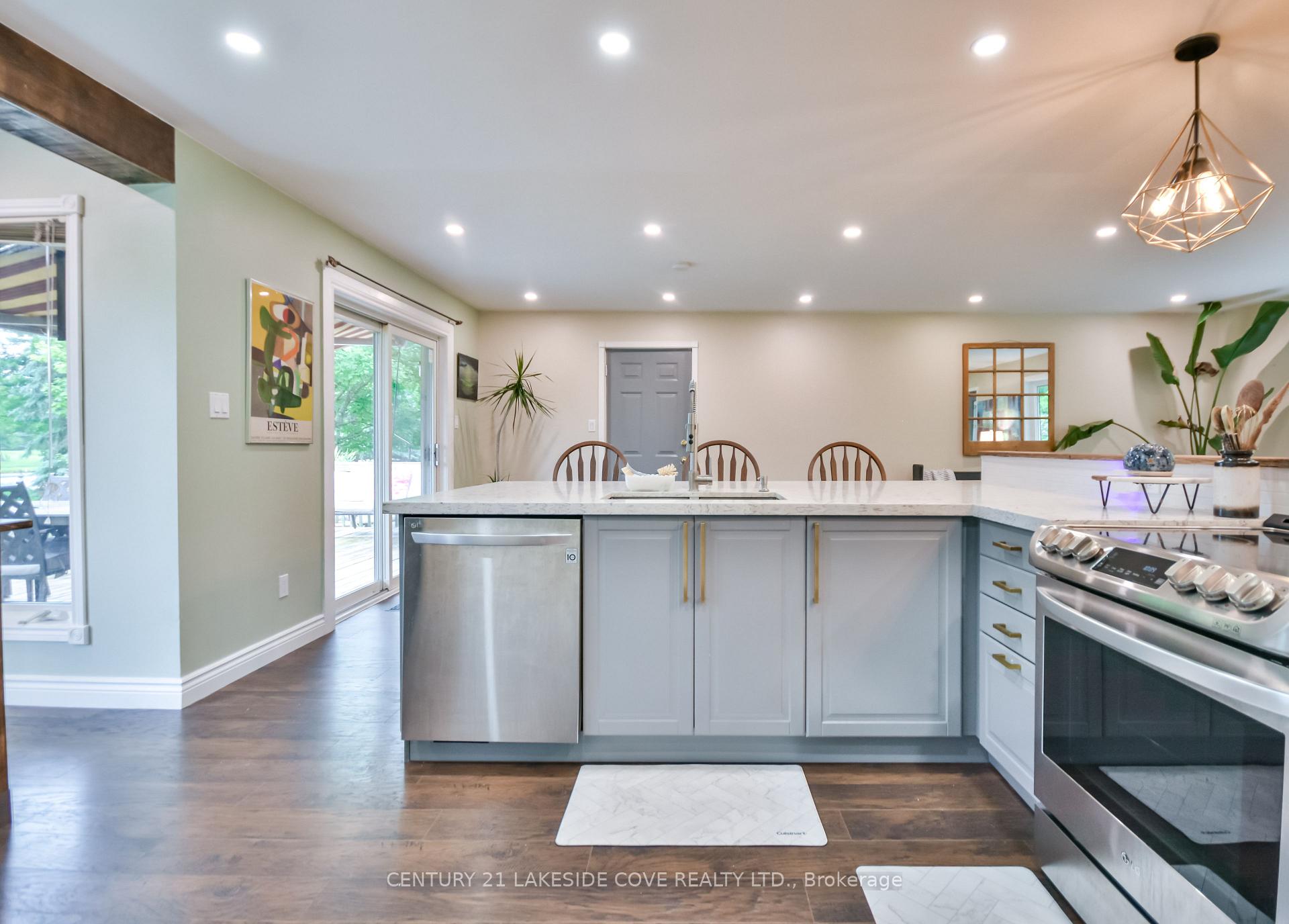 Photo 7 of 211 Bayshore Drive, Ramara, Brechin — HOMEH
