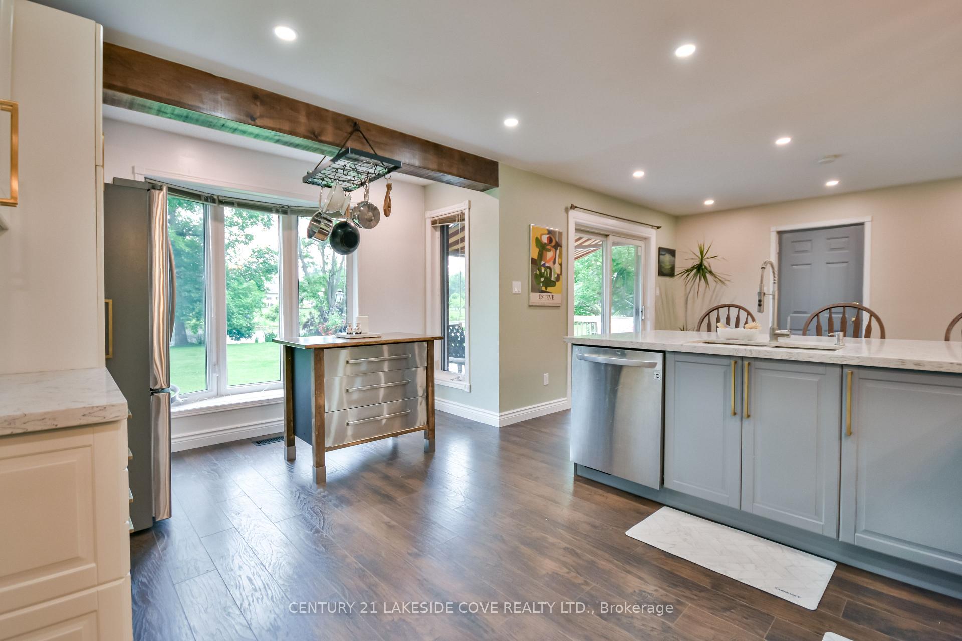 Photo 25 of 211 Bayshore Drive, Ramara, Brechin — HOMEH