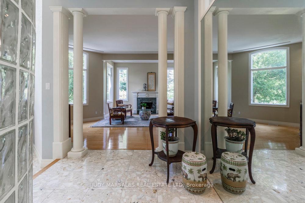 Photo 16 of 950 Old Mohawk Road, Hamilton, Iroquoia Heights — HOMEH