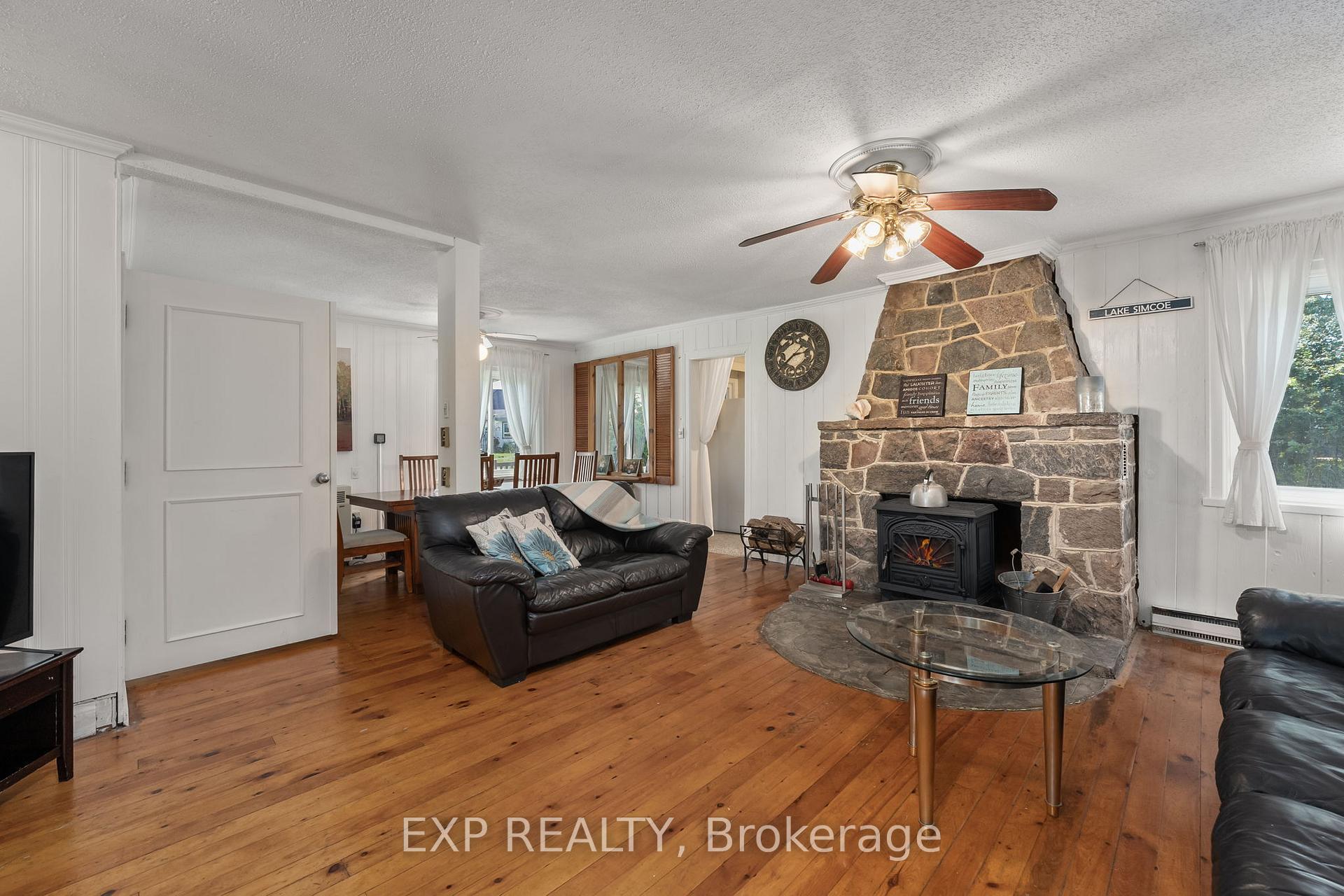 Photo 21 of 21 Lake Drive E, Georgina, Historic Lakeshore Communities — HOMEH
