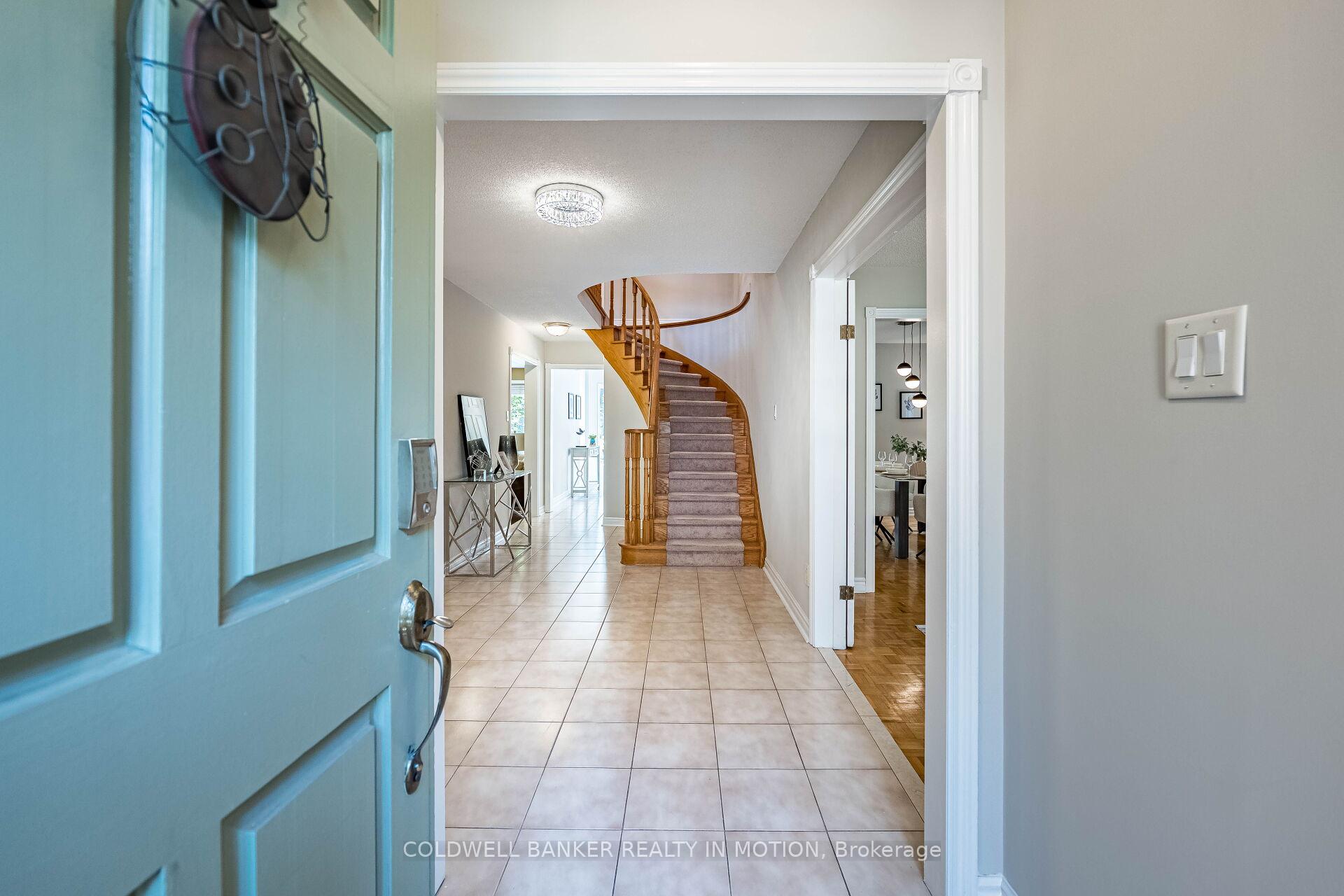 Photo 3 of 9 Buttonfield Road, Markham, Buttonville — HOMEH
