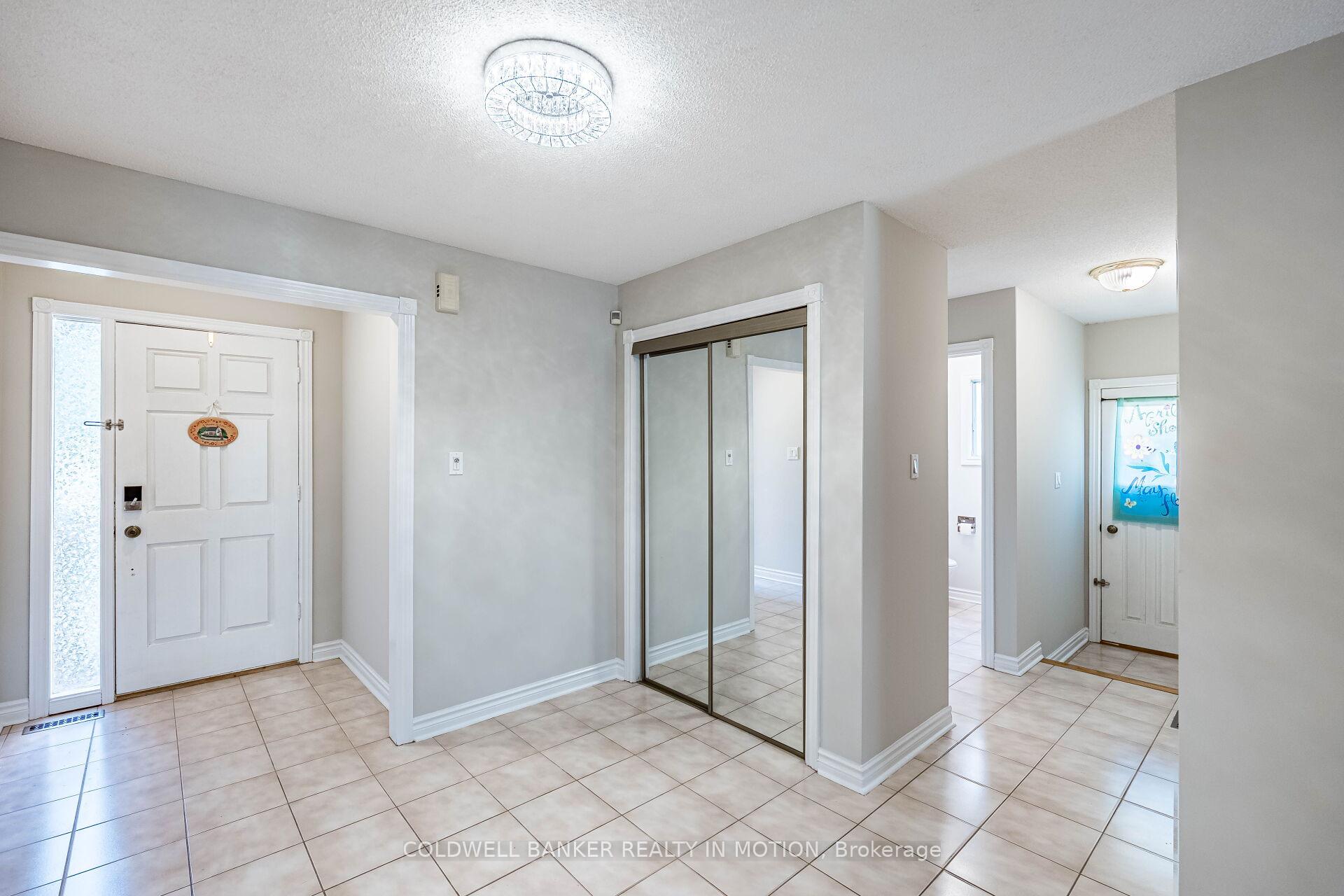 Photo 4 of 9 Buttonfield Road, Markham, Buttonville — HOMEH