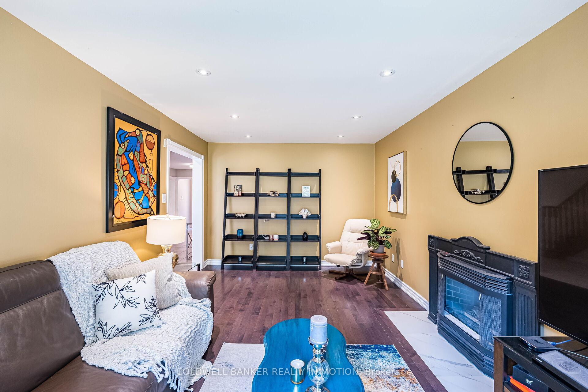 Photo 11 of 9 Buttonfield Road, Markham, Buttonville — HOMEH