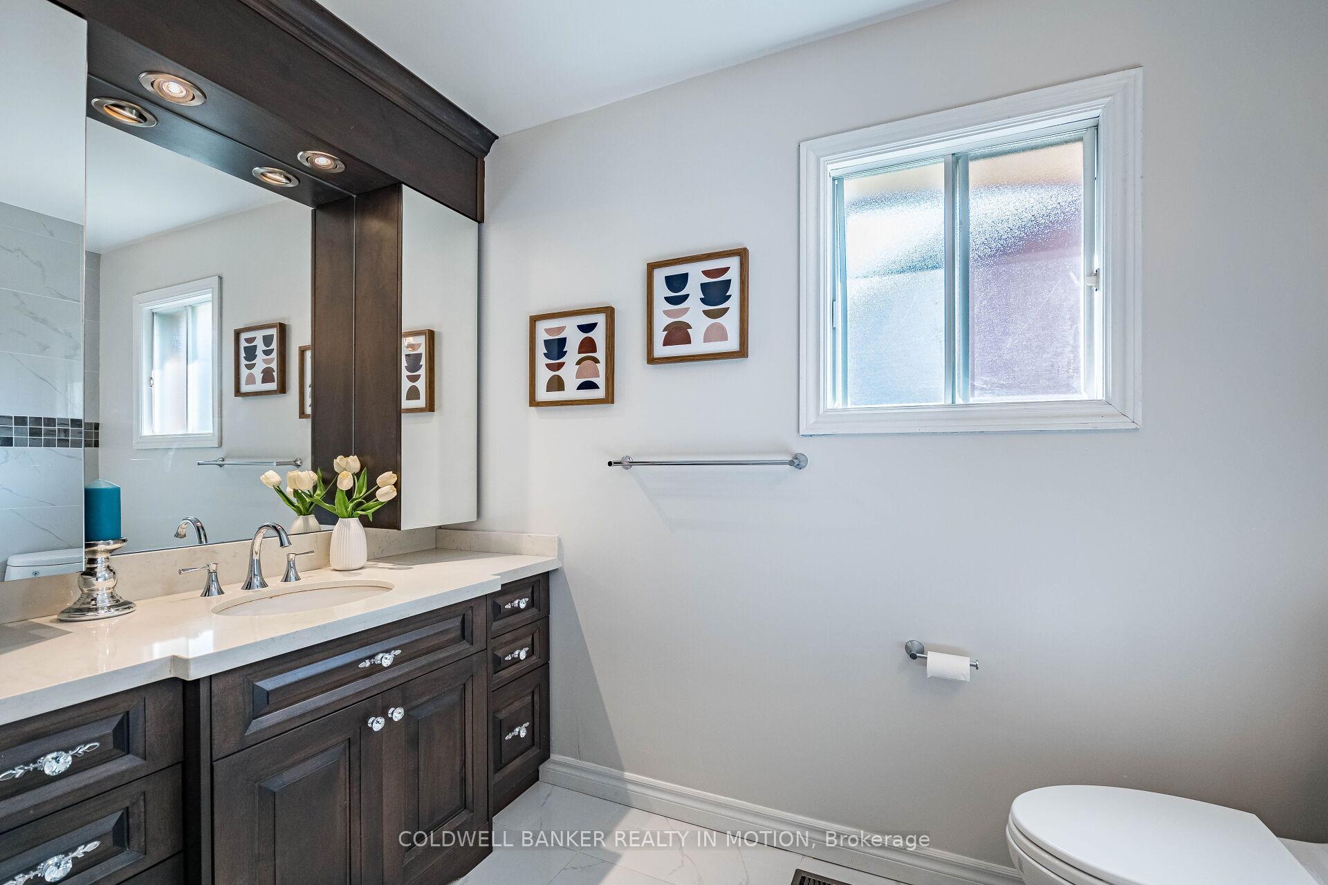 Photo 16 of 9 Buttonfield Road, Markham, Buttonville — HOMEH