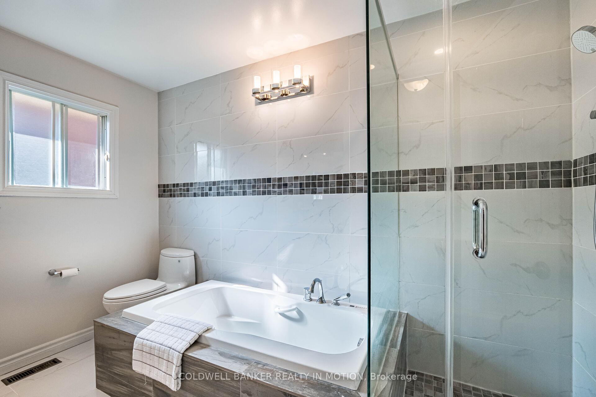Photo 17 of 9 Buttonfield Road, Markham, Buttonville — HOMEH