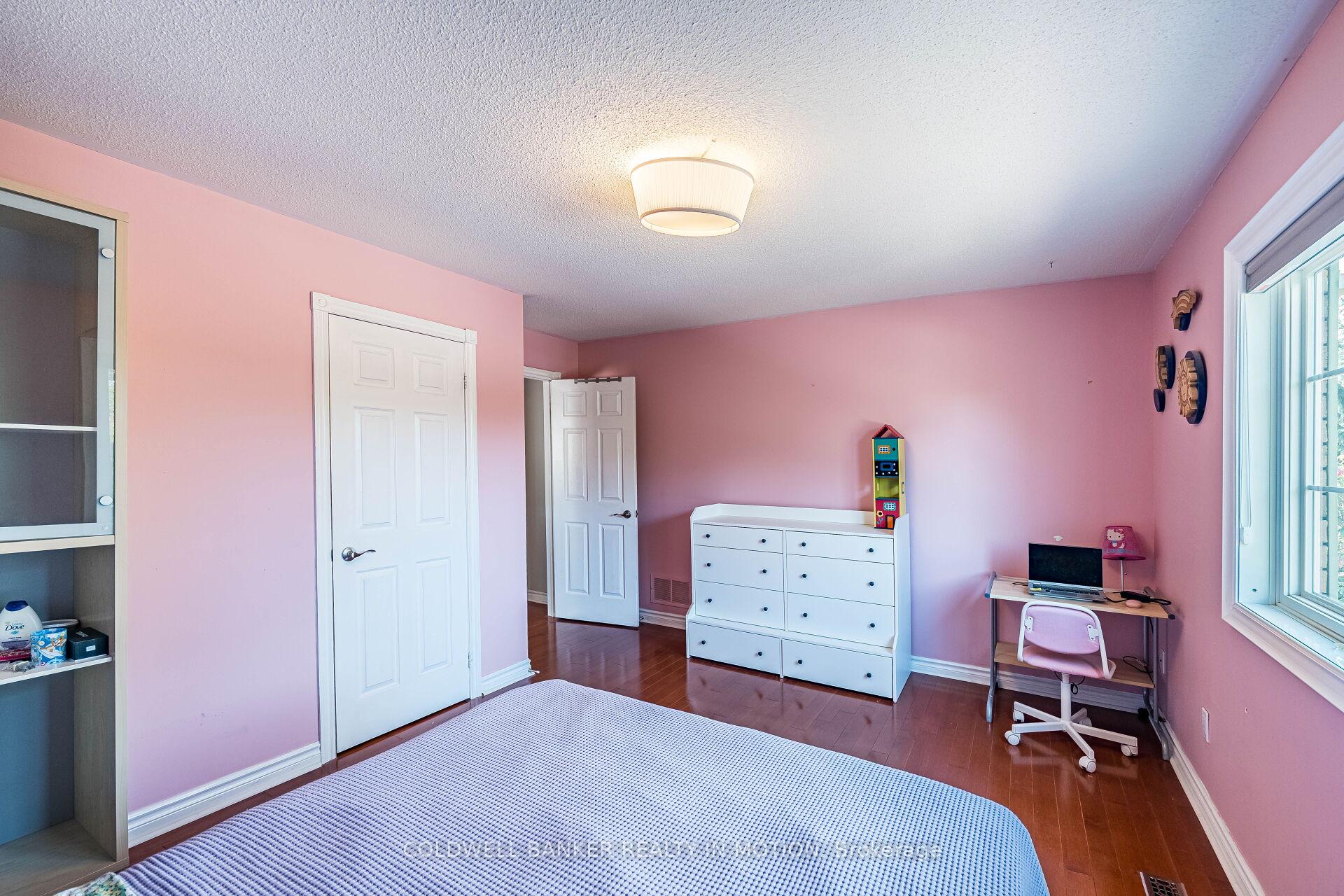 Photo 15 of 9 Buttonfield Road, Markham, Buttonville — HOMEH