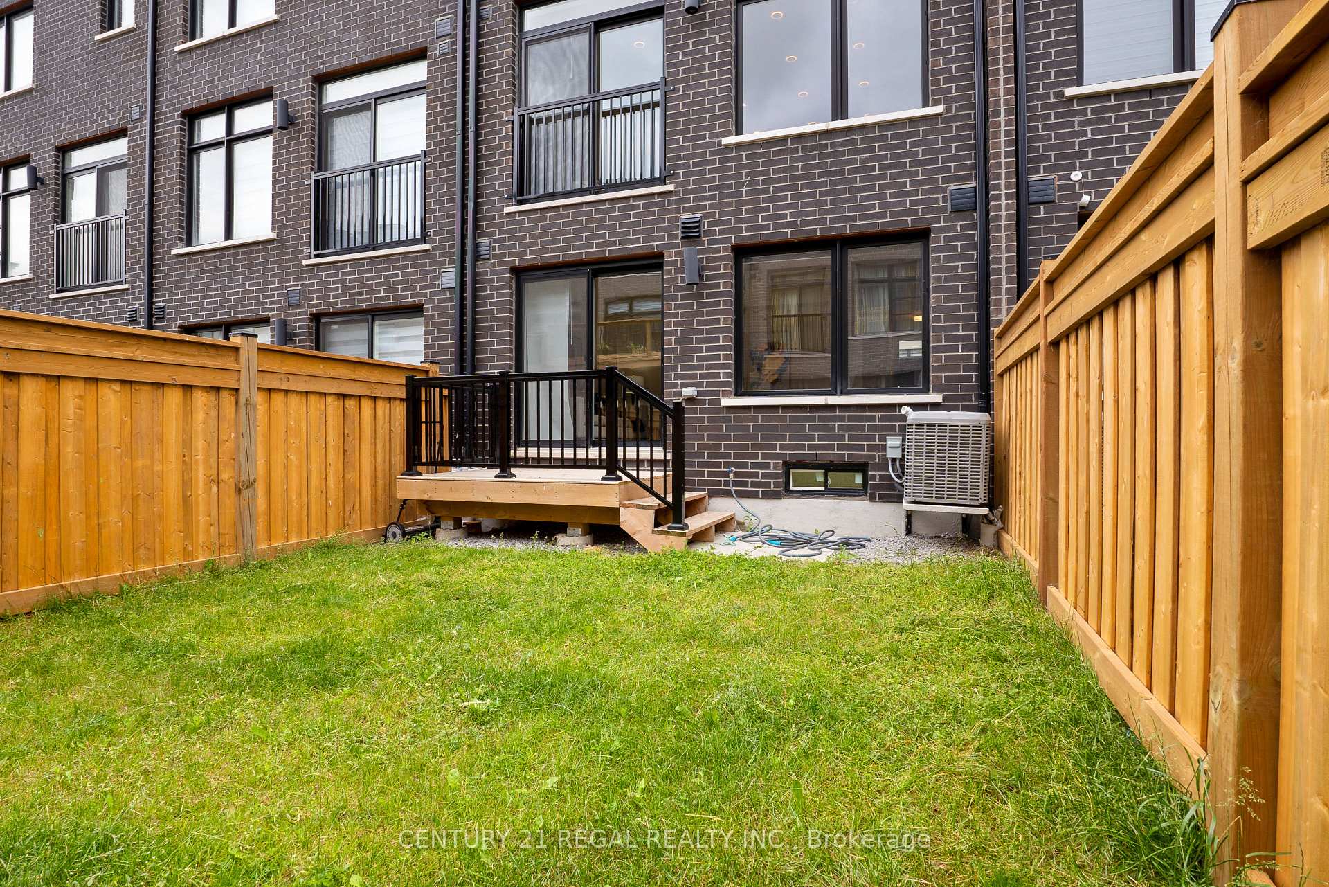 Photo 24 of 1610 Moonbeam Glen, Pickering, Duffin Heights — HOMEH