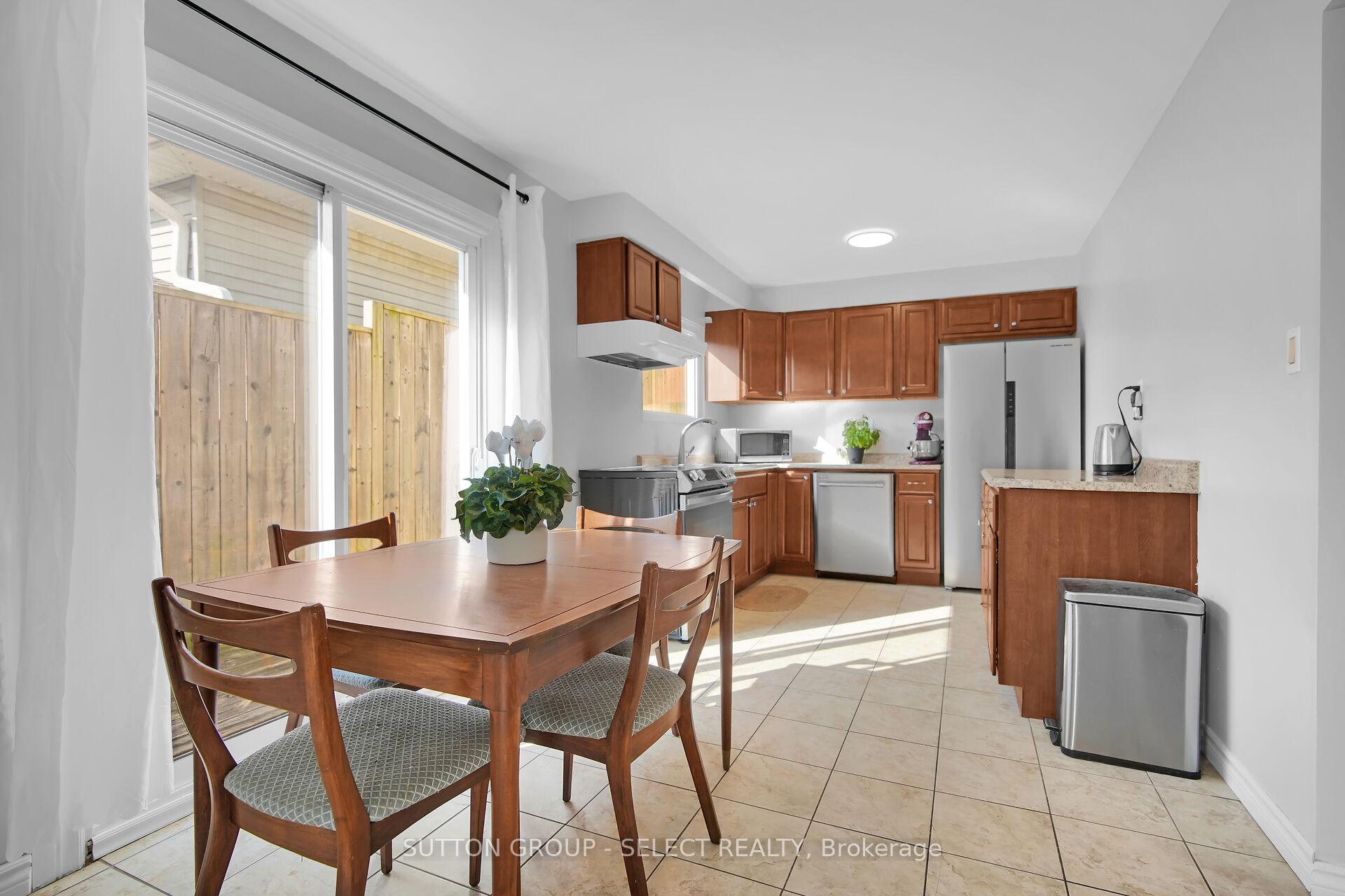 Photo 5 of 10 Forest Drive, Brant, Paris — HOMEH