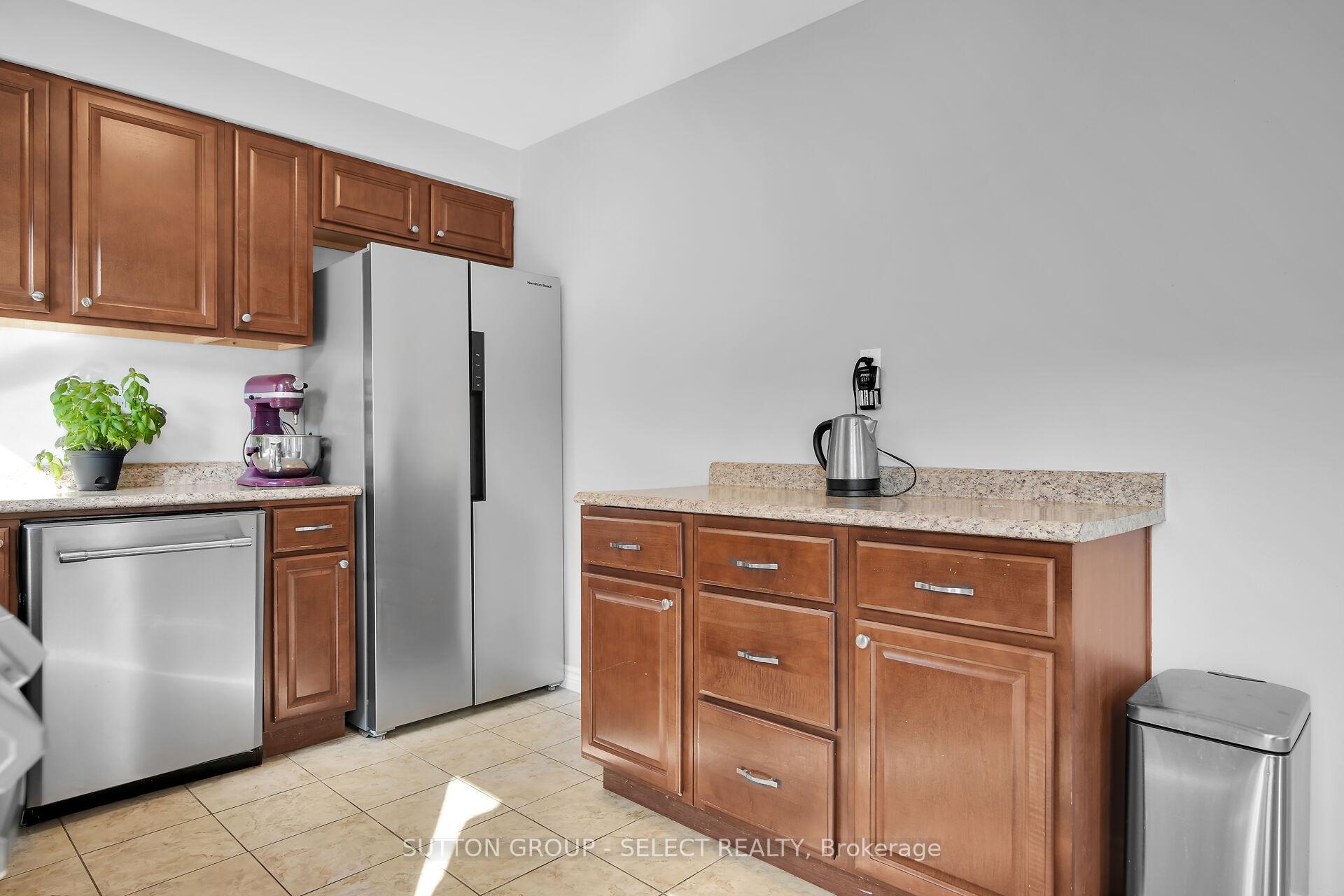 Photo 7 of 10 Forest Drive, Brant, Paris — HOMEH