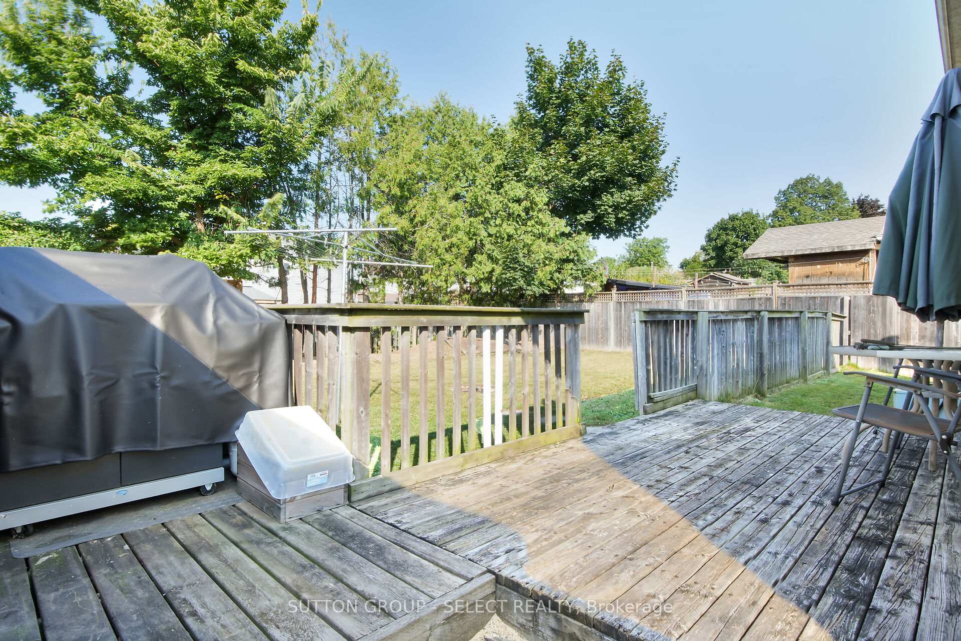 Photo 26 of 10 Forest Drive, Brant, Paris — HOMEH