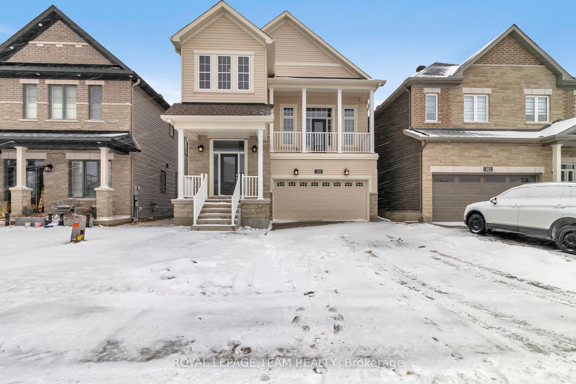 Front of 304 Cloyne Crescent