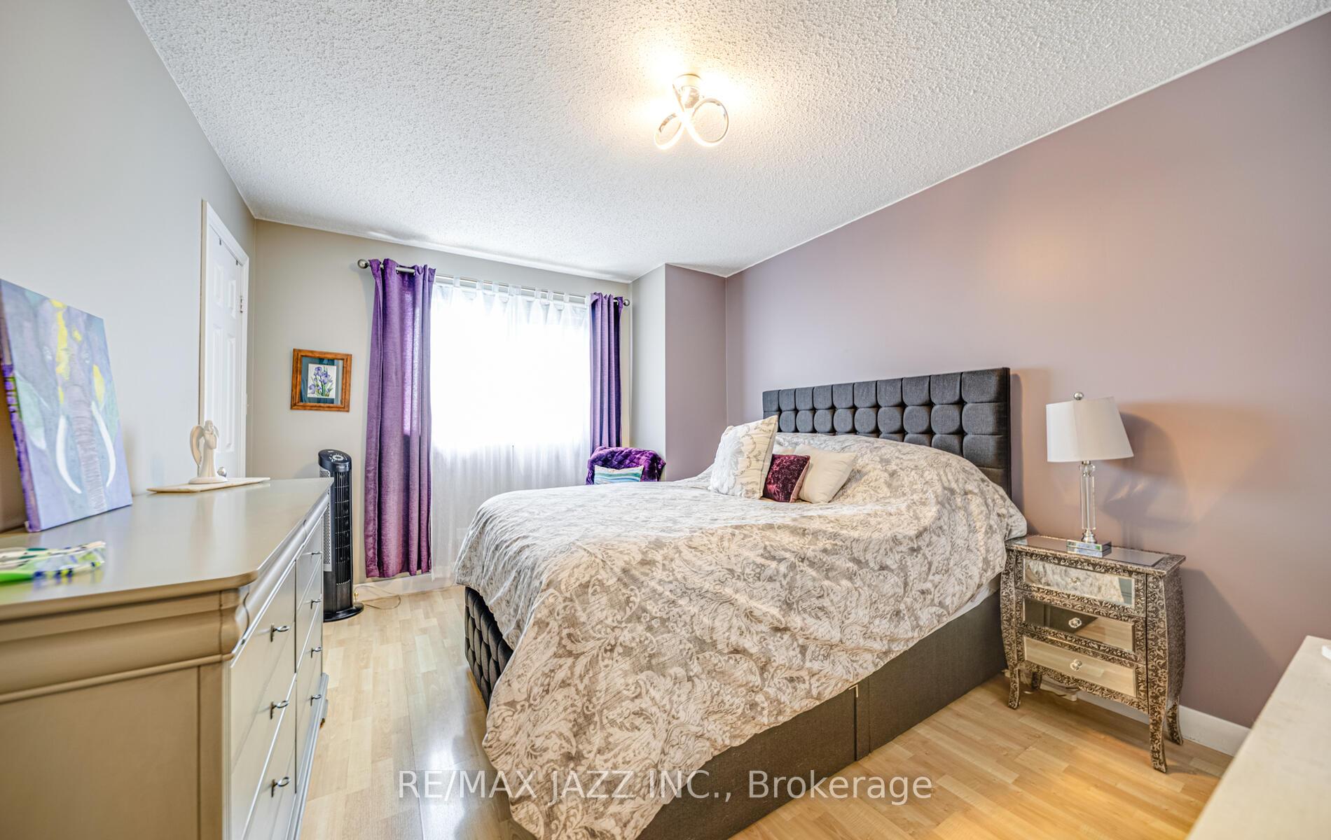 Photo 7 of 80 Barley Mill Crescent, Clarington, Bowmanville — HOMEH