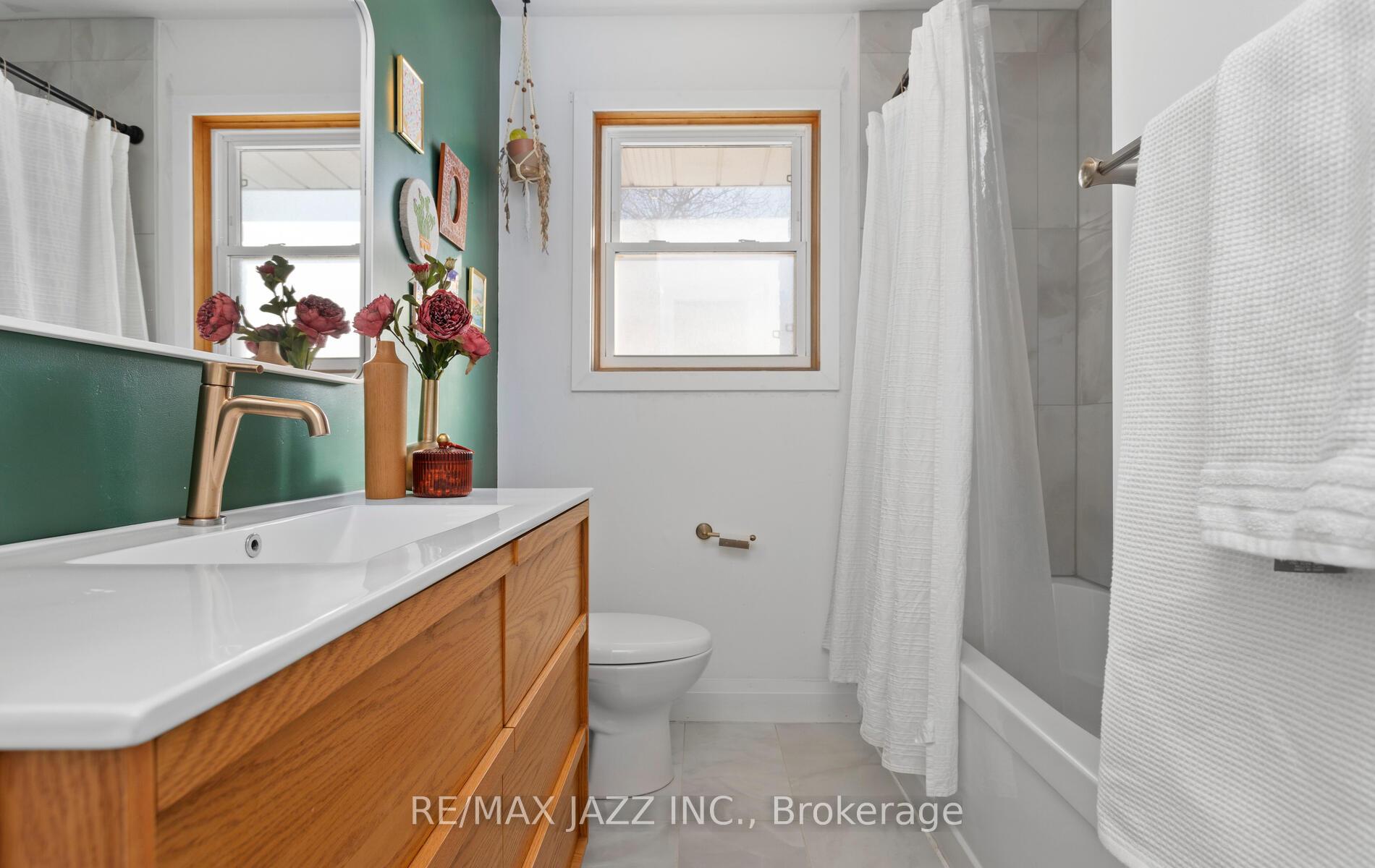 Photo 15 of 488 Annapolis Avenue, Oshawa, McLaughlin — HOMEH