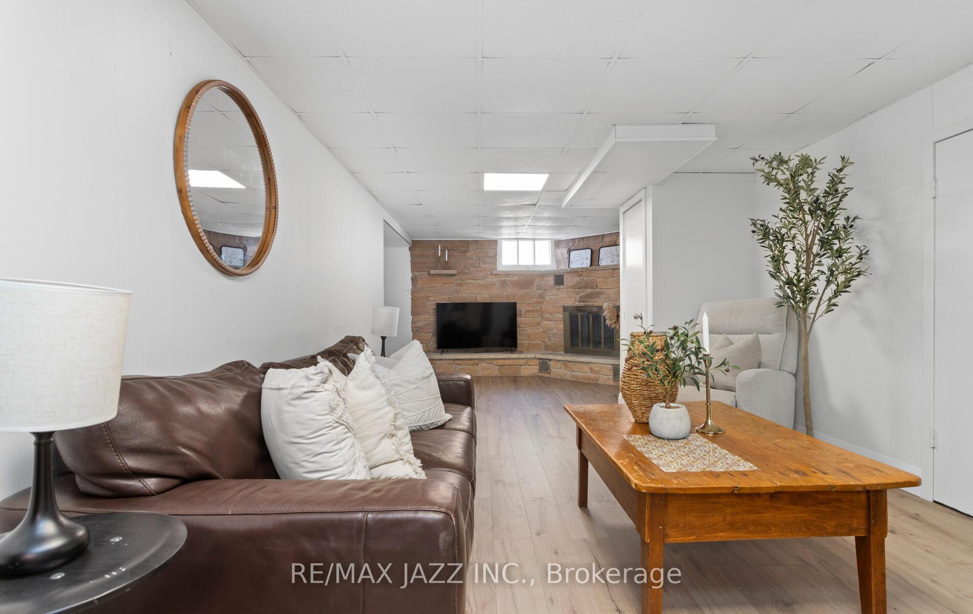 Photo 18 of 488 Annapolis Avenue, Oshawa, McLaughlin — HOMEH