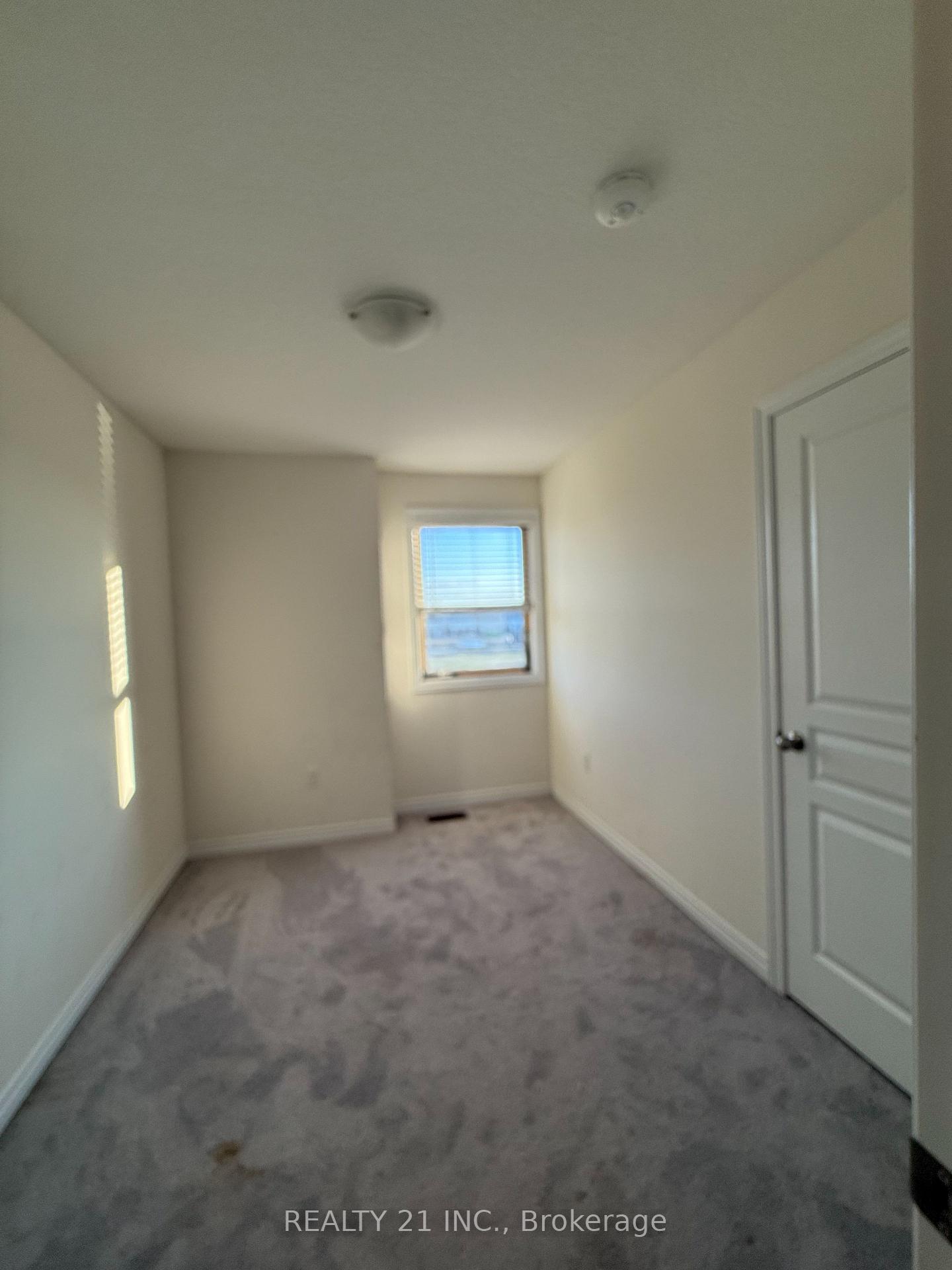 Photo 22 of Unit 42, 88 Decorso Drive, Guelph, Village By The Arboretum — HOMEH