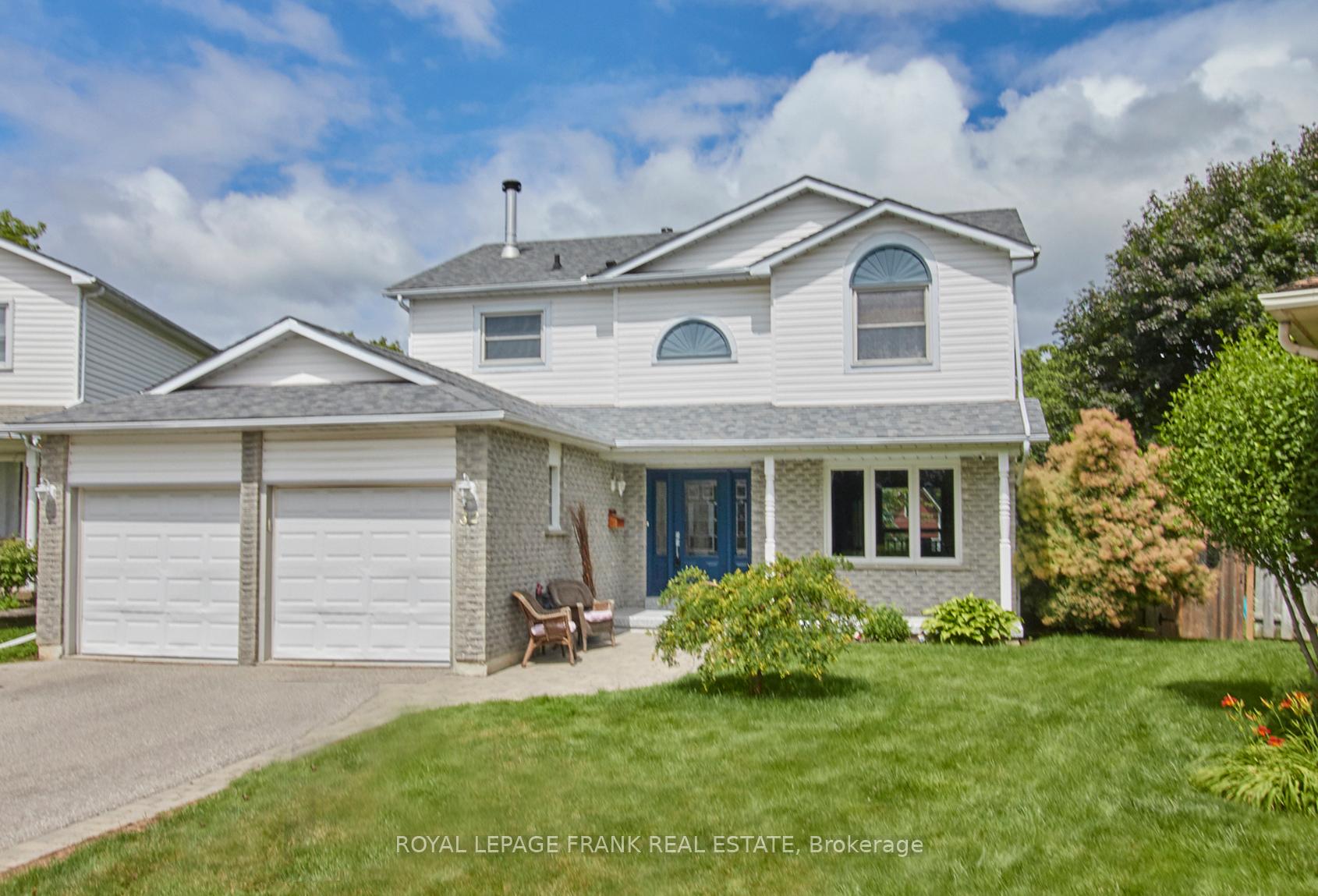 Photo 1 of 32 Faircomb Crescent, Clarington, Courtice — HOMEH