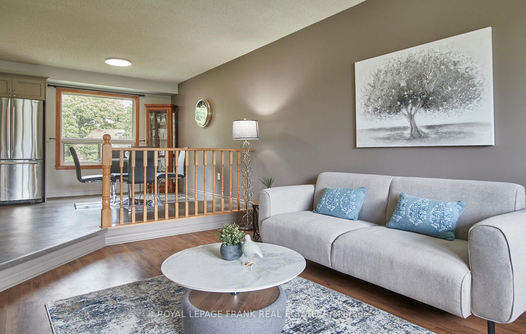 Photo 11 of 32 Faircomb Crescent, Clarington, Courtice — HOMEH
