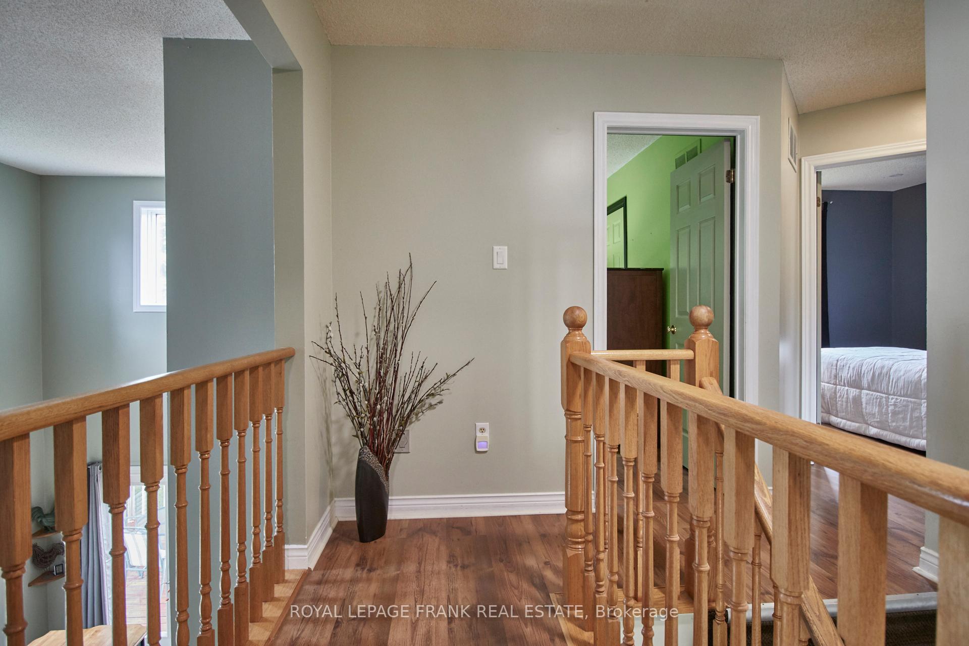 Photo 15 of 32 Faircomb Crescent, Clarington, Courtice — HOMEH