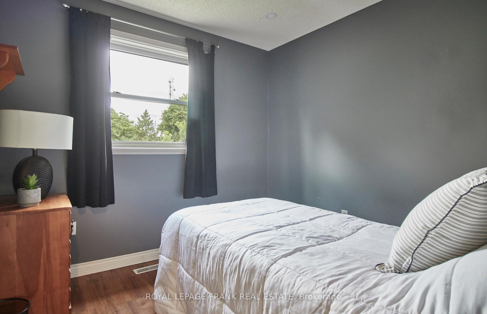 Photo 27 of 32 Faircomb Crescent, Clarington, Courtice — HOMEH