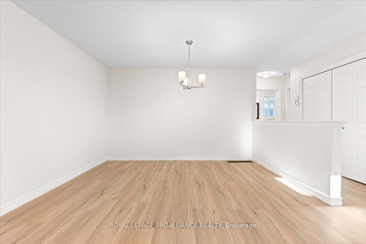 Photo 6 of 133 Greenhill Lane, Belleville, Belleville Ward — HOMEH