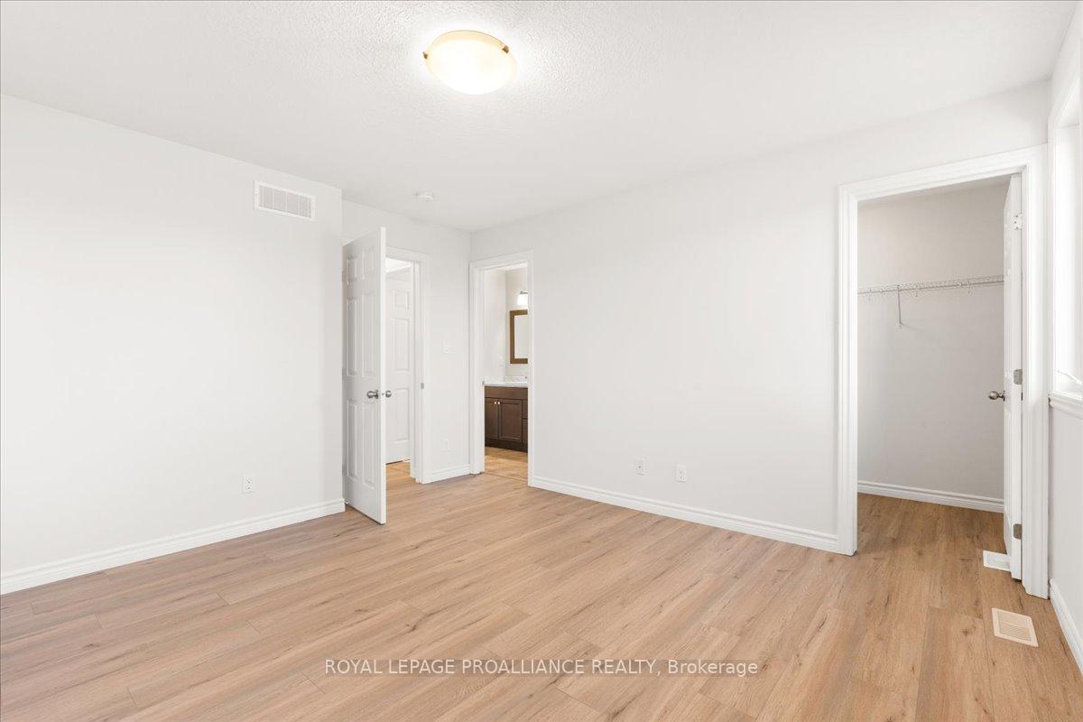 Photo 20 of 133 Greenhill Lane, Belleville, Belleville Ward — HOMEH