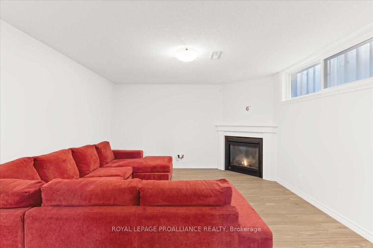 Photo 21 of 133 Greenhill Lane, Belleville, Belleville Ward — HOMEH
