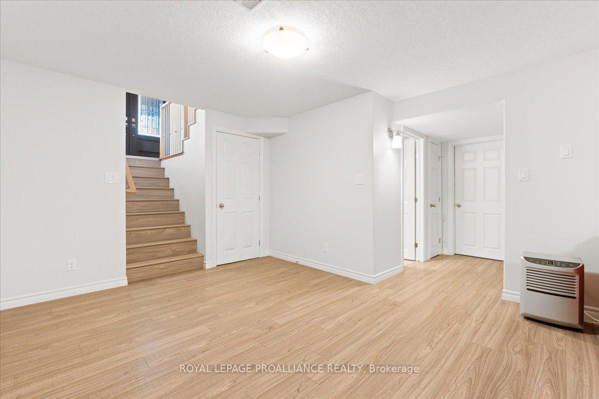 Photo 23 of 133 Greenhill Lane, Belleville, Belleville Ward — HOMEH