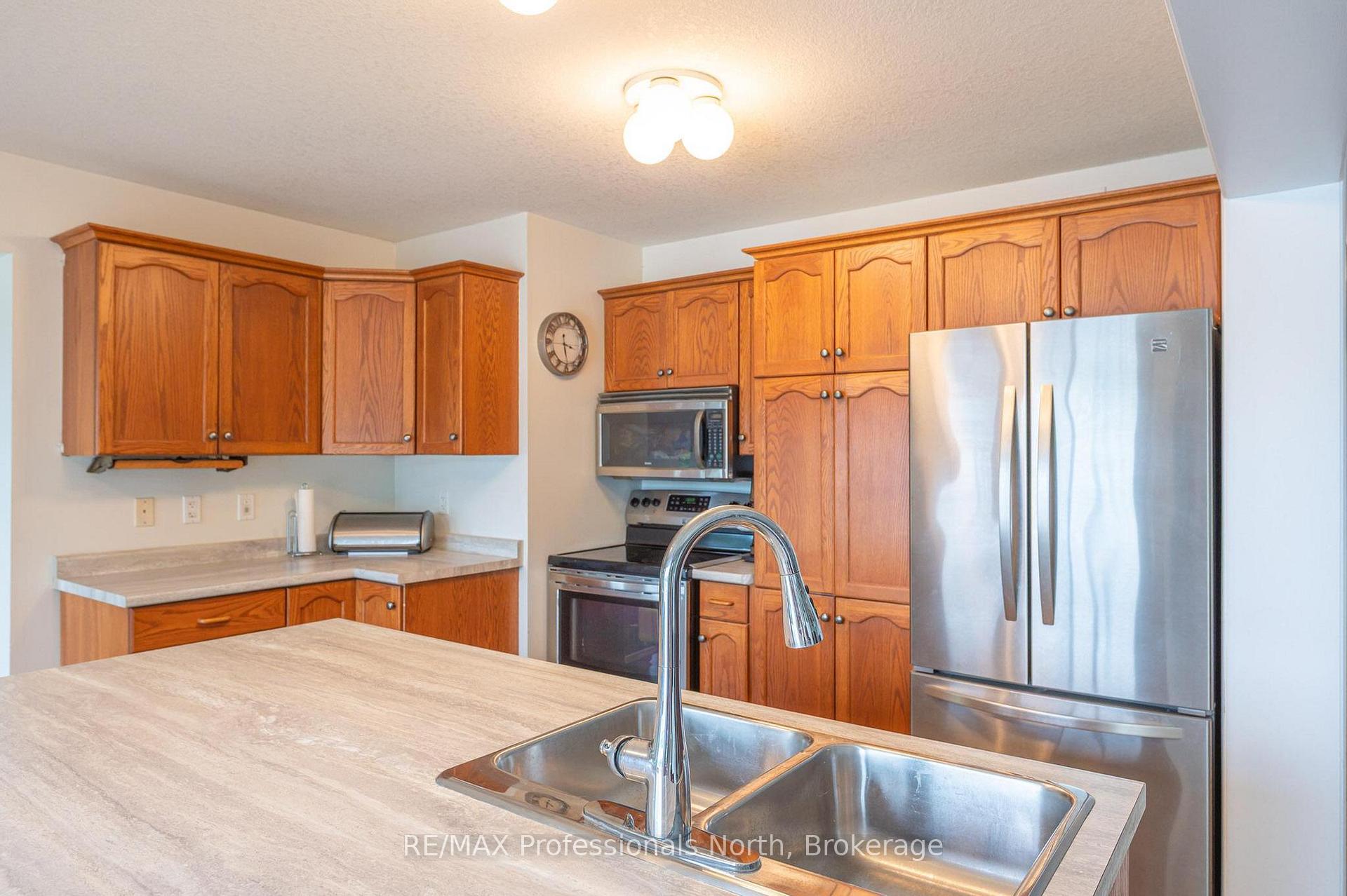 Photo 17 of 1075 Comak Crescent, Algonquin Highlands, Stanhope — HOMEH