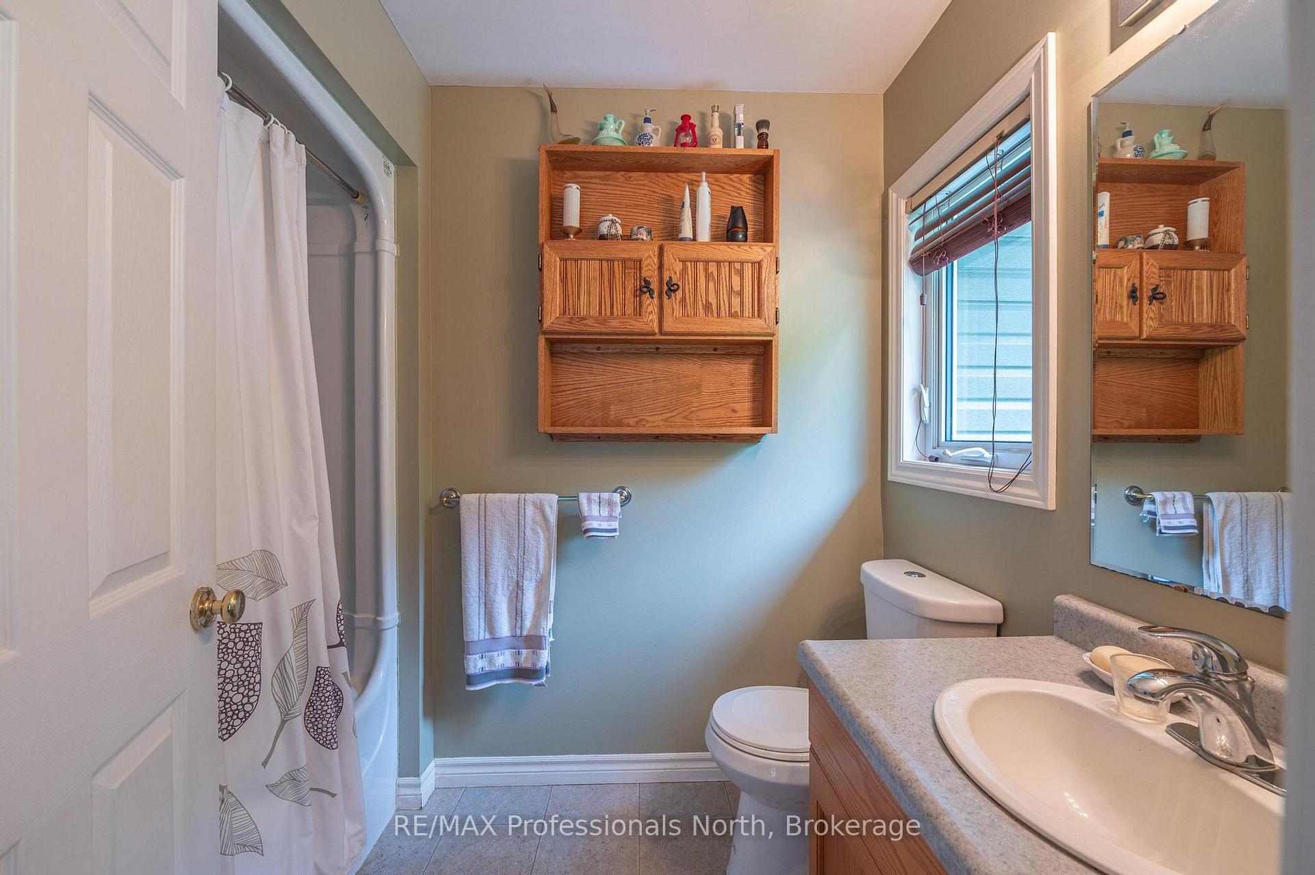 Photo 37 of 1075 Comak Crescent, Algonquin Highlands, Stanhope — HOMEH