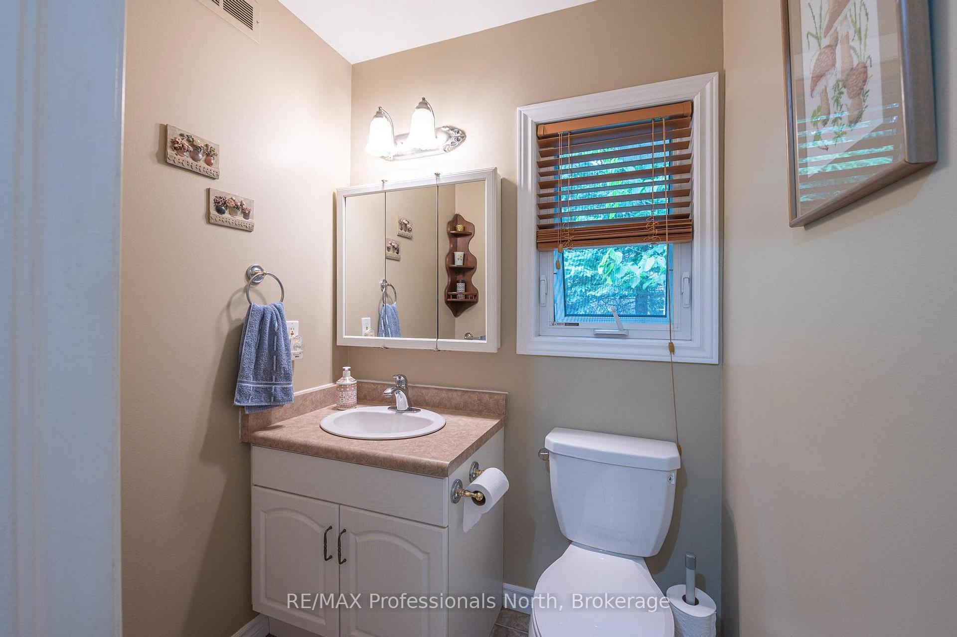 Photo 16 of 1075 Comak Crescent, Algonquin Highlands, Stanhope — HOMEH