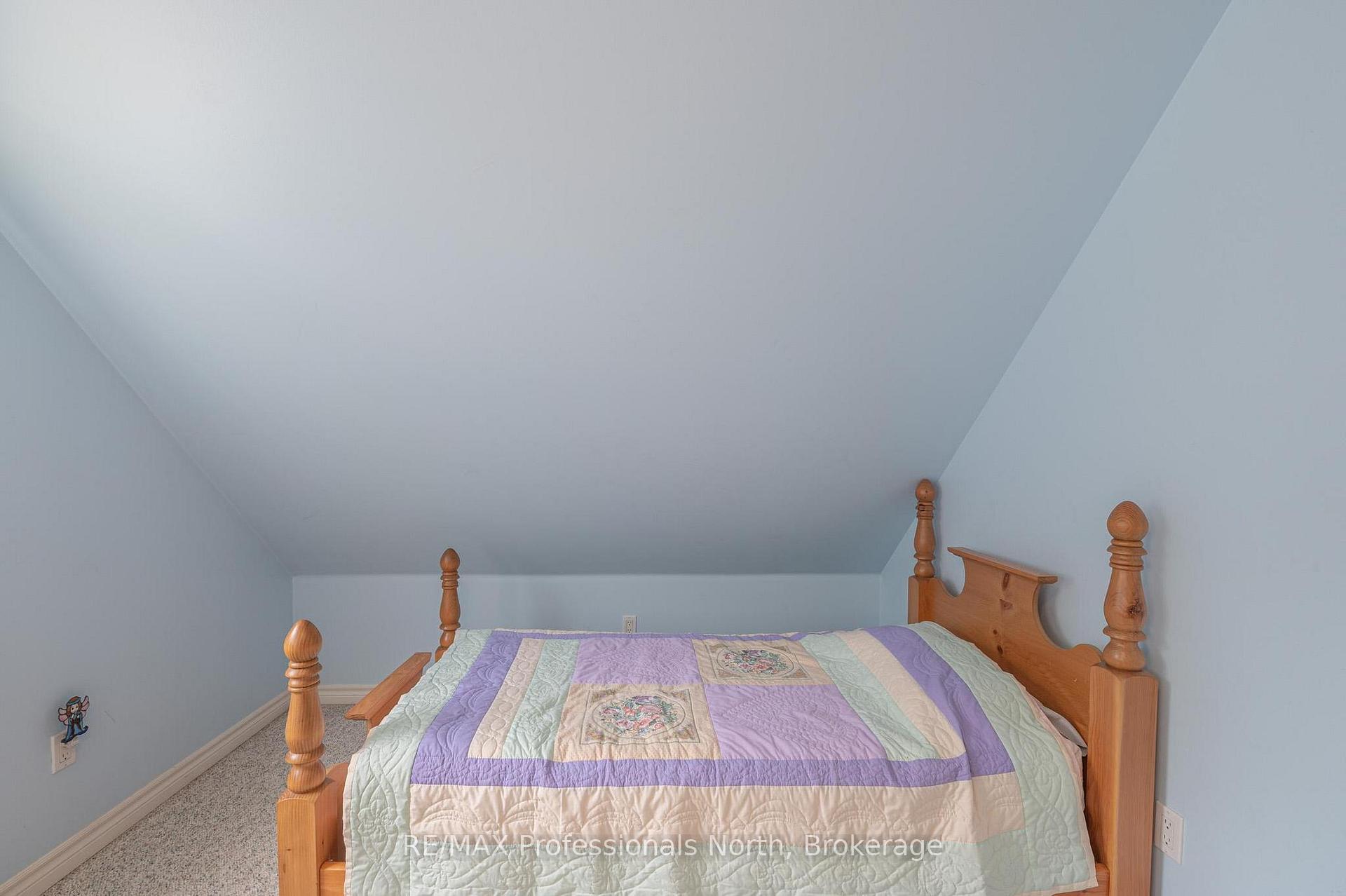 Photo 18 of 1075 Comak Crescent, Algonquin Highlands, Stanhope — HOMEH