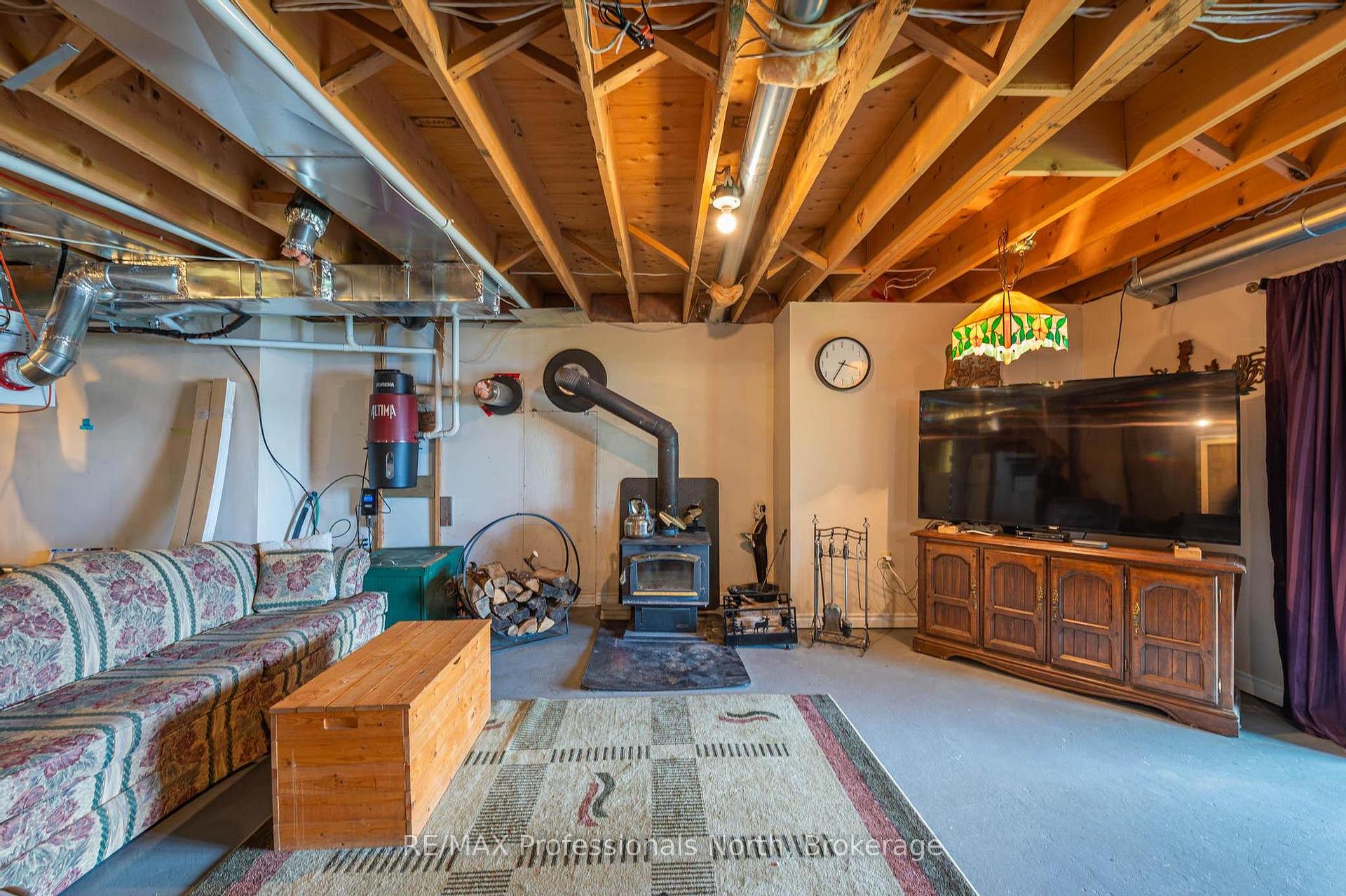 Photo 25 of 1075 Comak Crescent, Algonquin Highlands, Stanhope — HOMEH