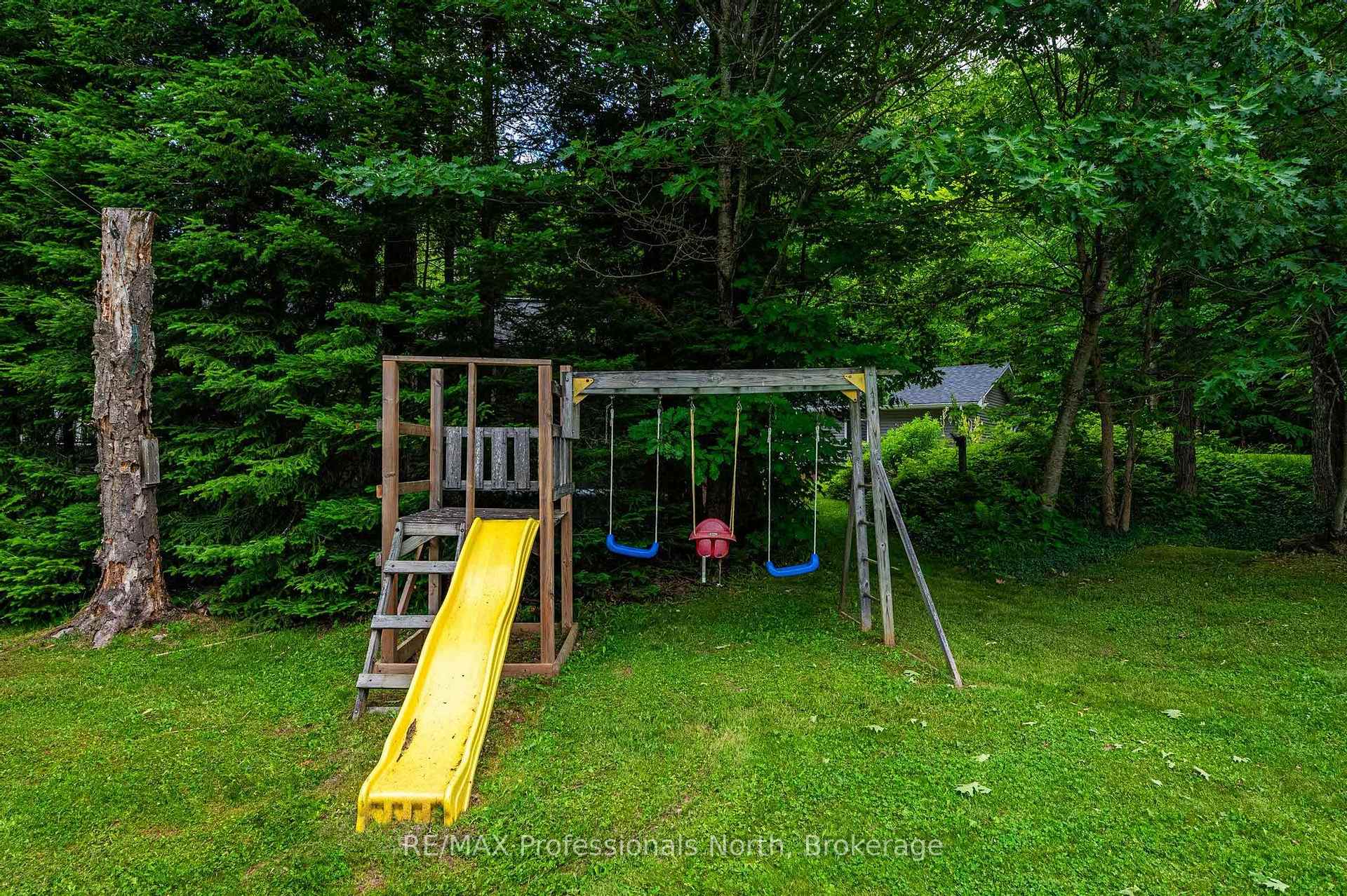 Photo 27 of 1075 Comak Crescent, Algonquin Highlands, Stanhope — HOMEH