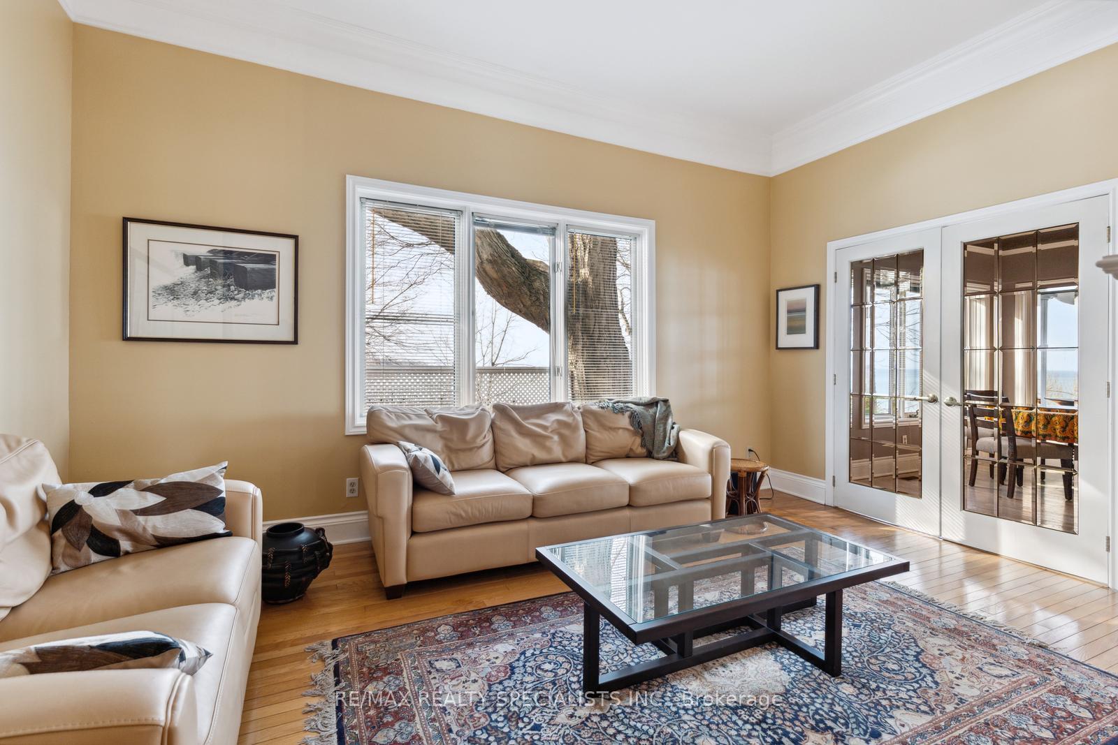 Photo 9 of 2 12th Street, Grimsby, Grimsby Beach — HOMEH