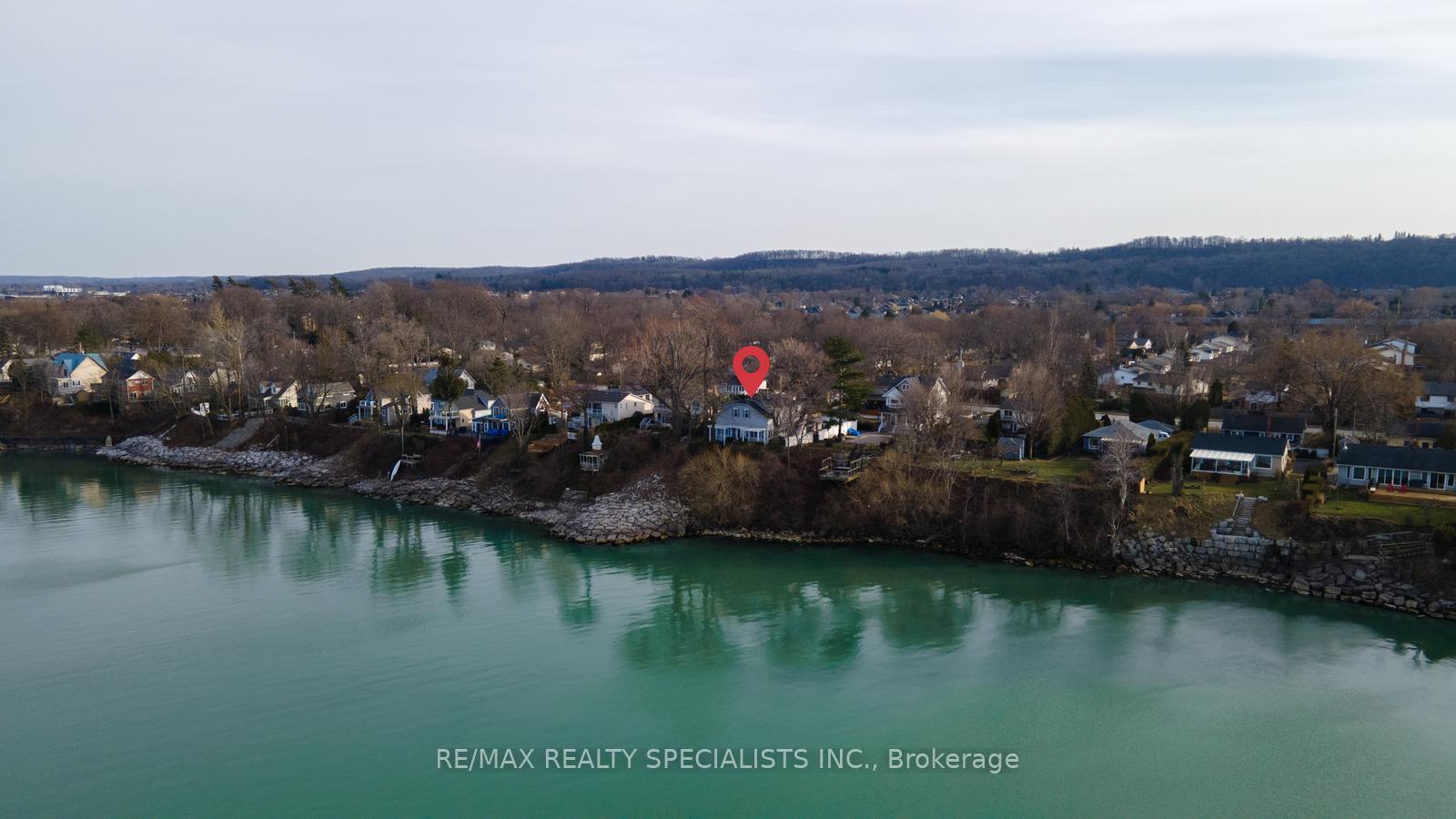 Photo 38 of 2 12th Street, Grimsby, Grimsby Beach — HOMEH