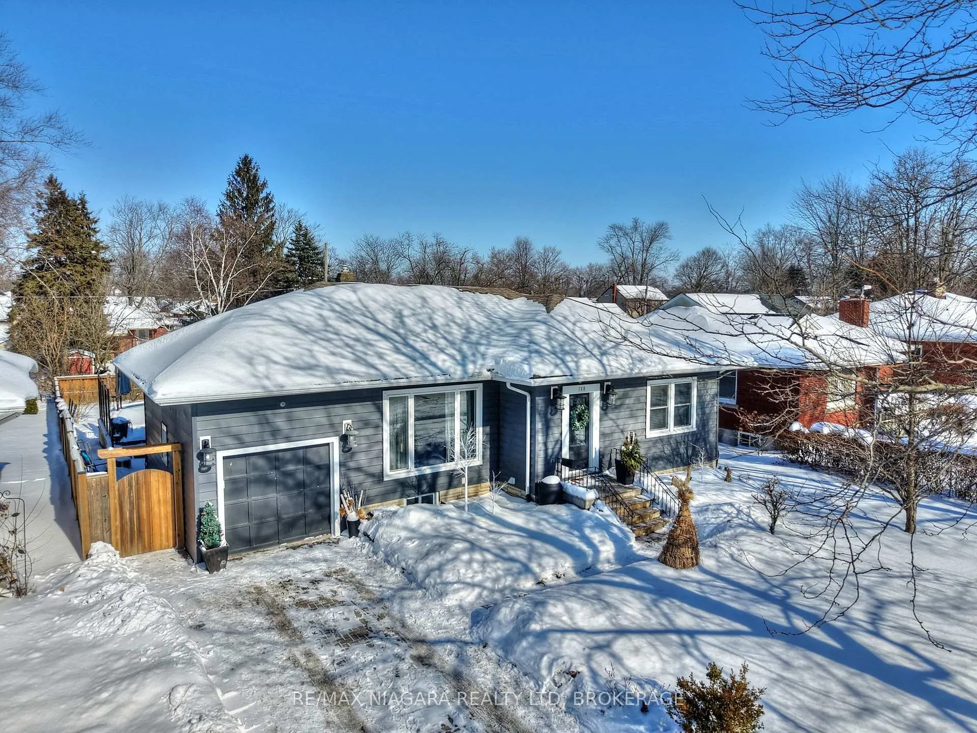 Photo 1 of 160 Norway Avenue, Welland, Prince Charles — HOMEH