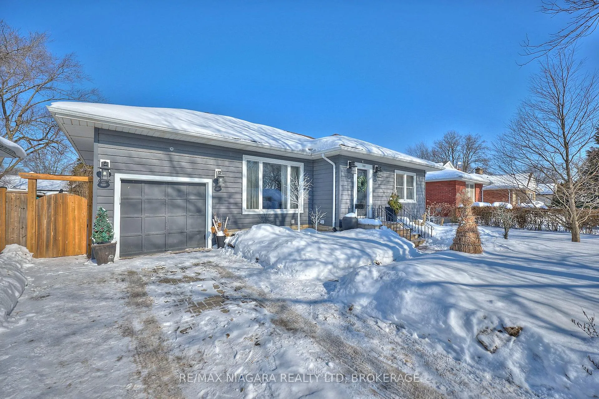Photo 4 of 160 Norway Avenue, Welland, Prince Charles — HOMEH
