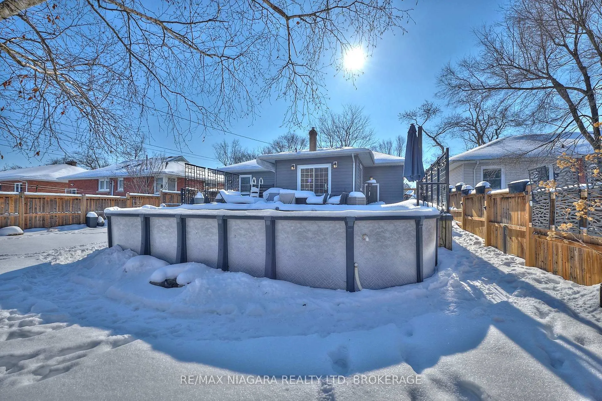 Photo 9 of 160 Norway Avenue, Welland, Prince Charles — HOMEH