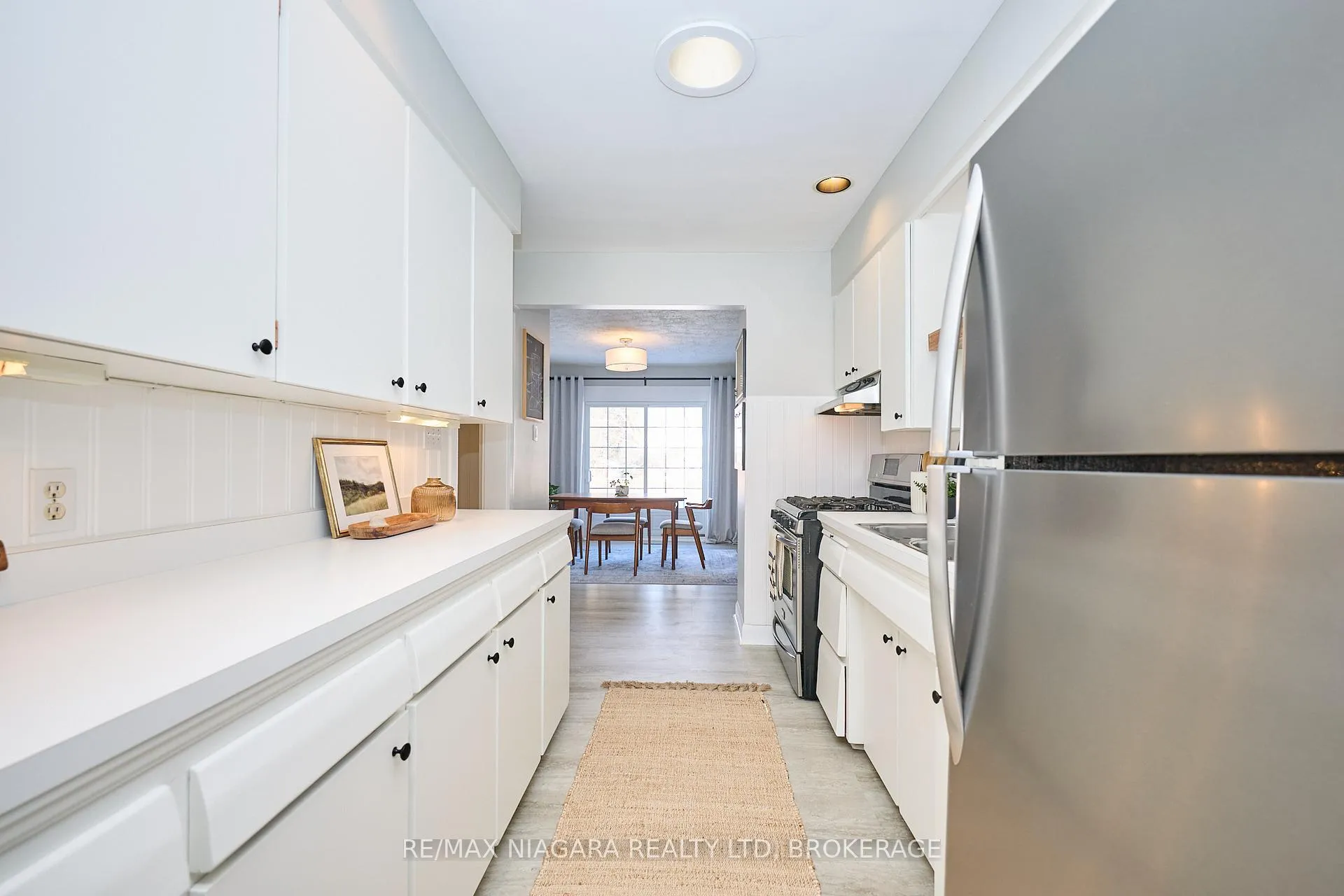 Photo 24 of 160 Norway Avenue, Welland, Prince Charles — HOMEH
